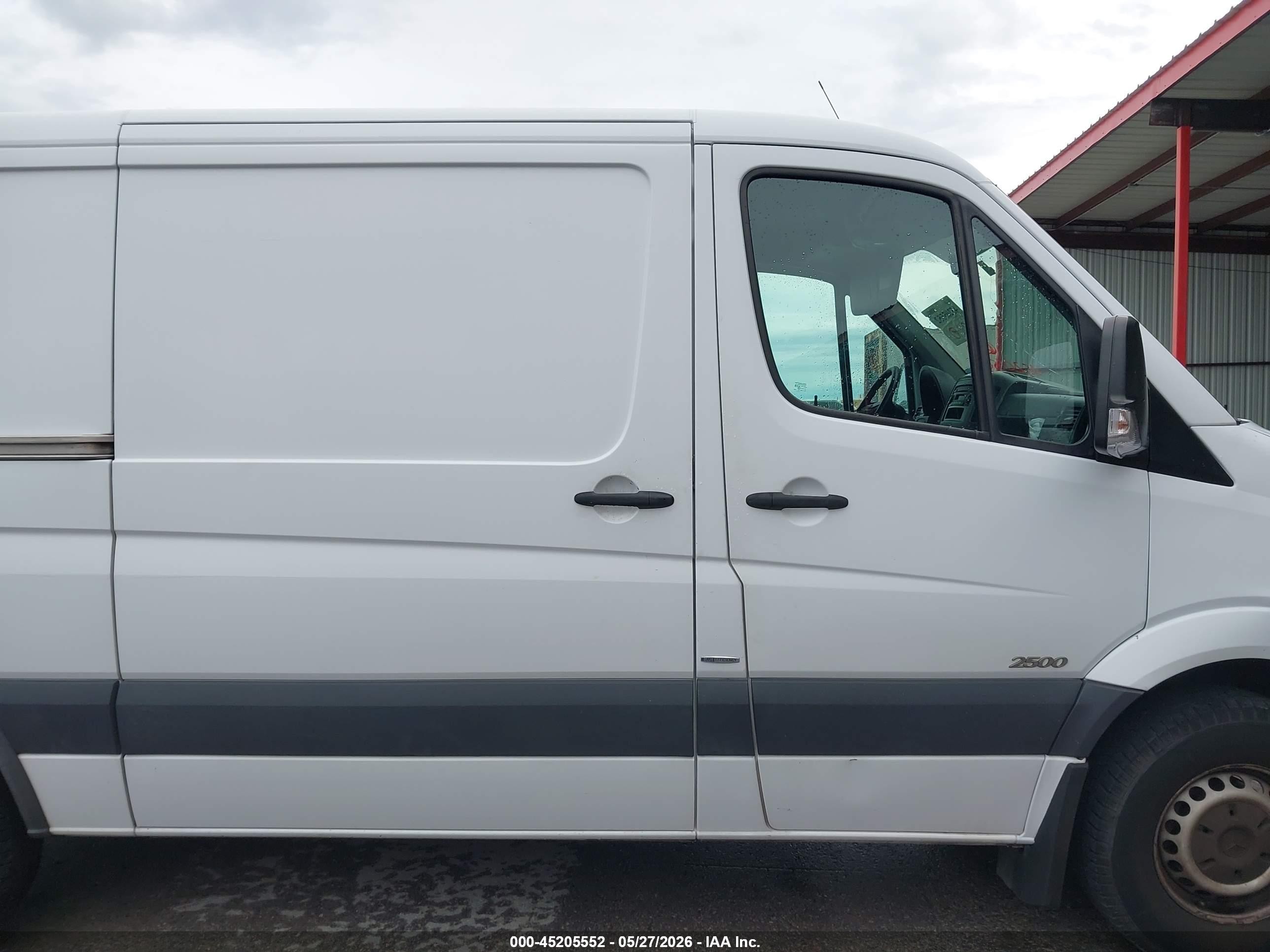 2013 Mercedes-benz Sprinter 2500 Normal Roof White vin: WD3PE7CC1D5788241