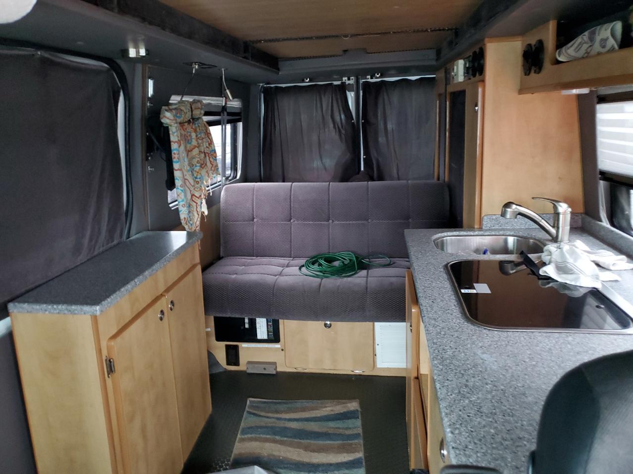 2014 Mercedes-benz Sprinter 2500 White vin: WD3PE7CC2E5835150