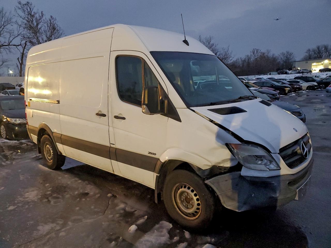 2010 Mercedes-benz Sprinter 2500 White vin: WD3PE7CC3A5423538