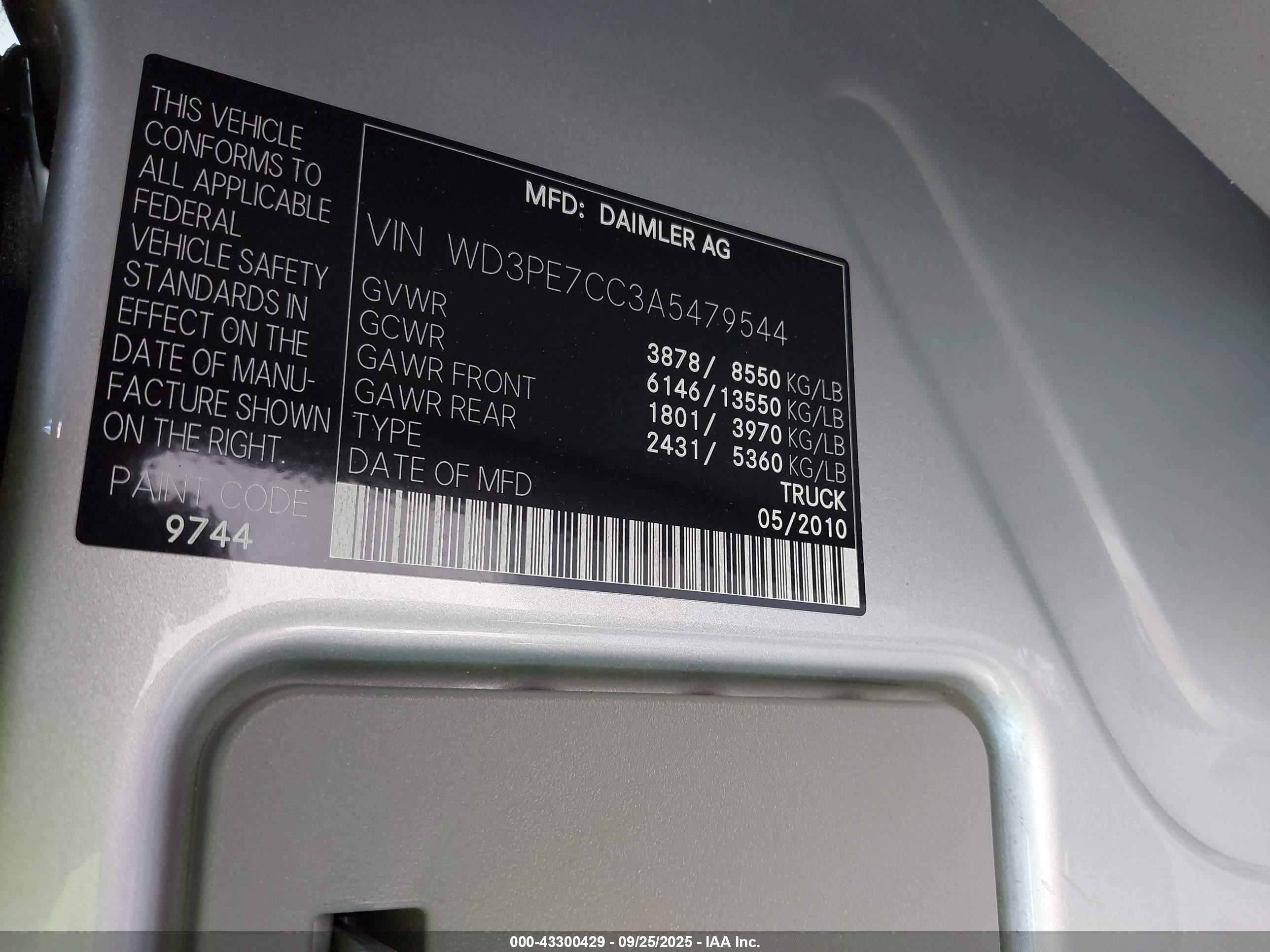 2010 Mercedes-benz Sprinter Van 2500   Silver vin: WD3PE7CC3A5479544