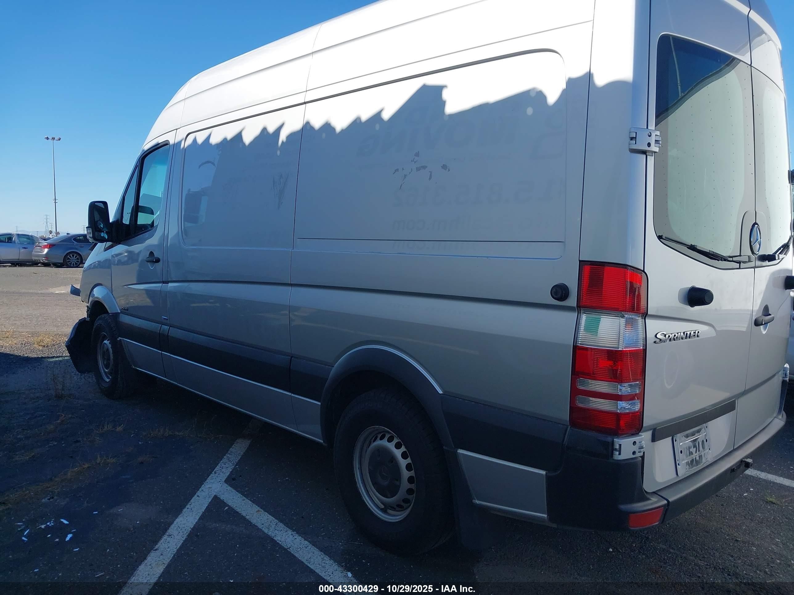 2010 Mercedes-benz Sprinter Van 2500   Silver vin: WD3PE7CC3A5479544