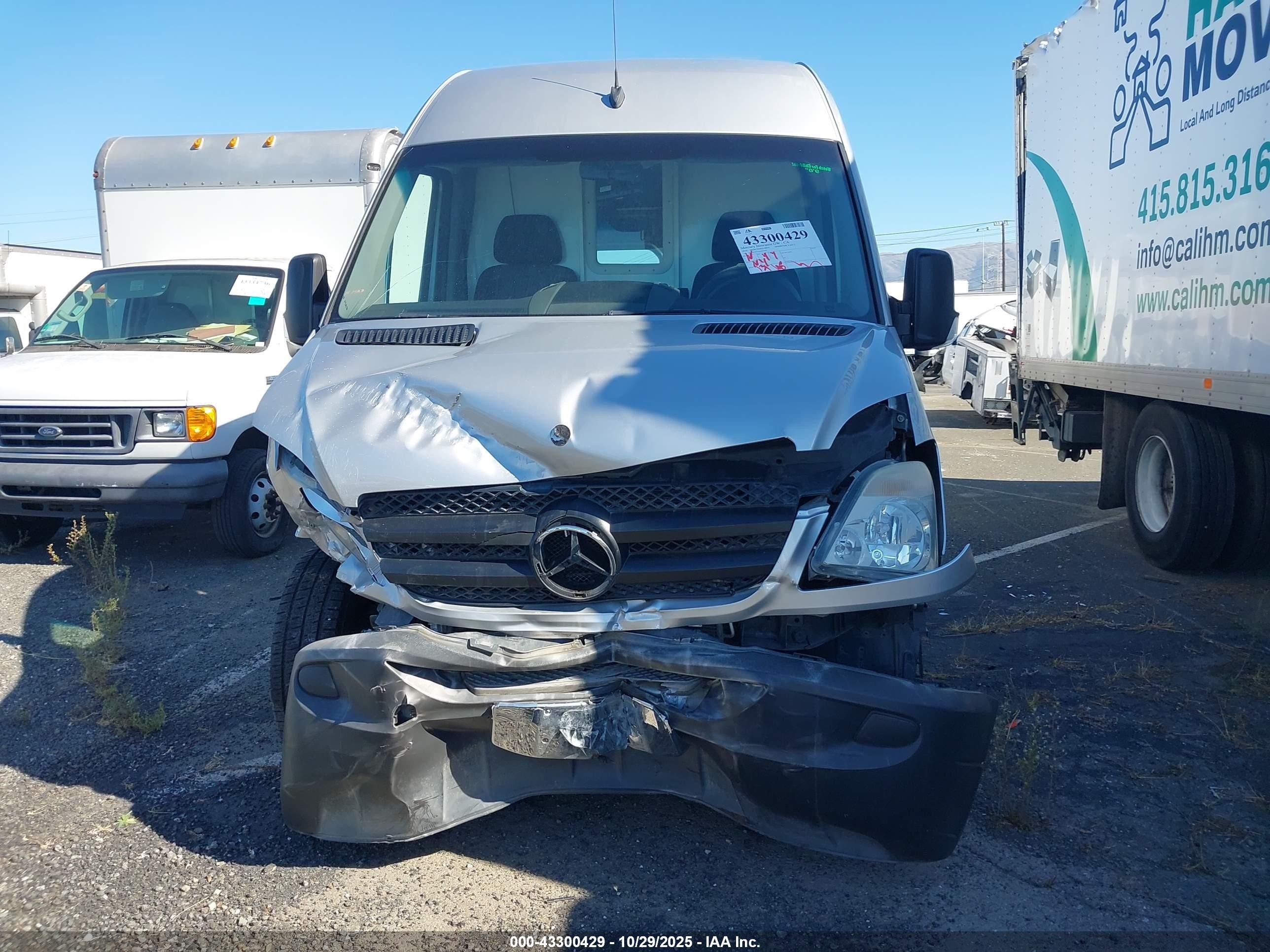 2010 Mercedes-benz Sprinter Van 2500   Silver vin: WD3PE7CC3A5479544