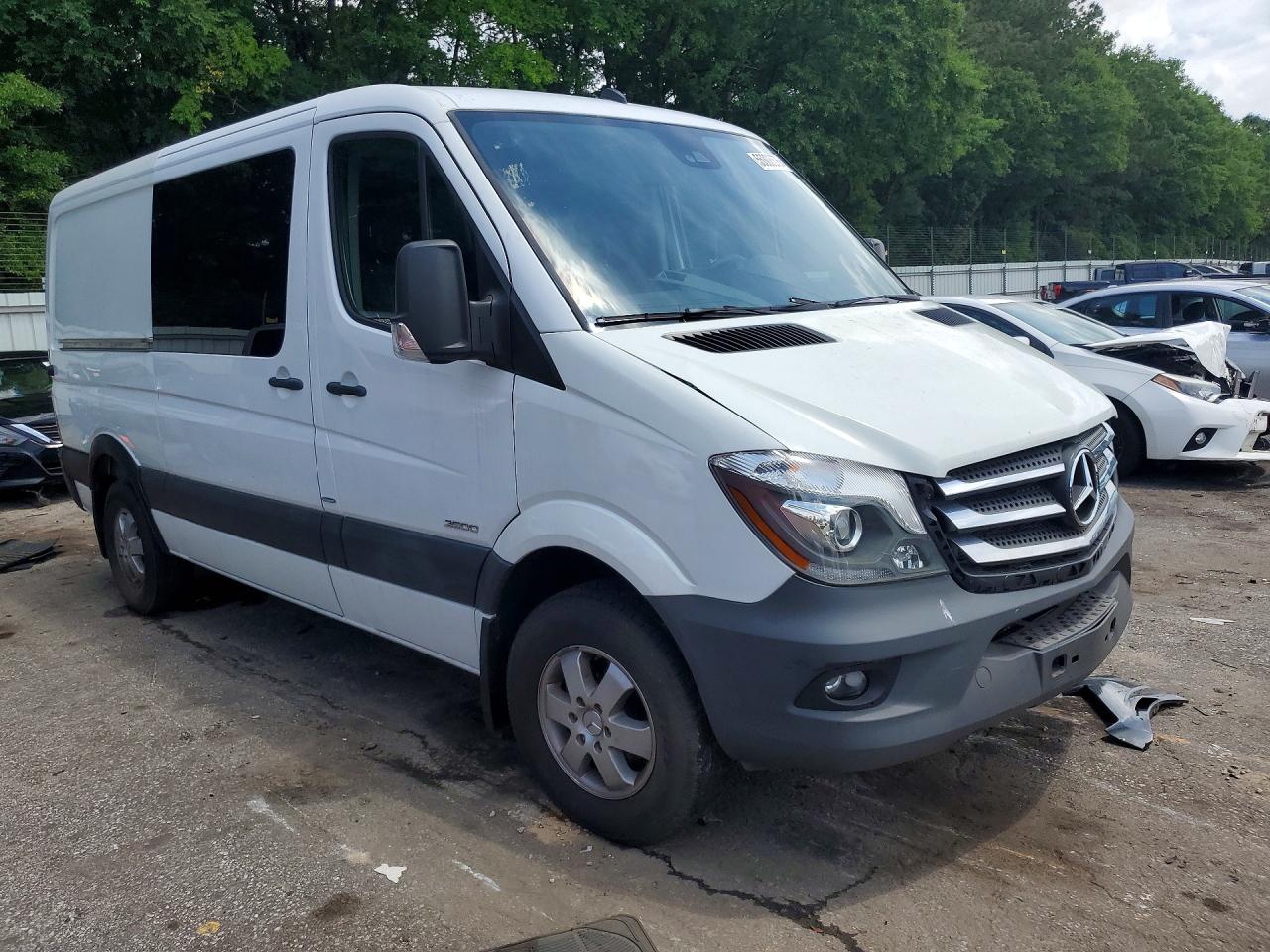 2015 Mercedes-benz Sprinter 2500 Белый vin: WD3PE7CC3F5956903