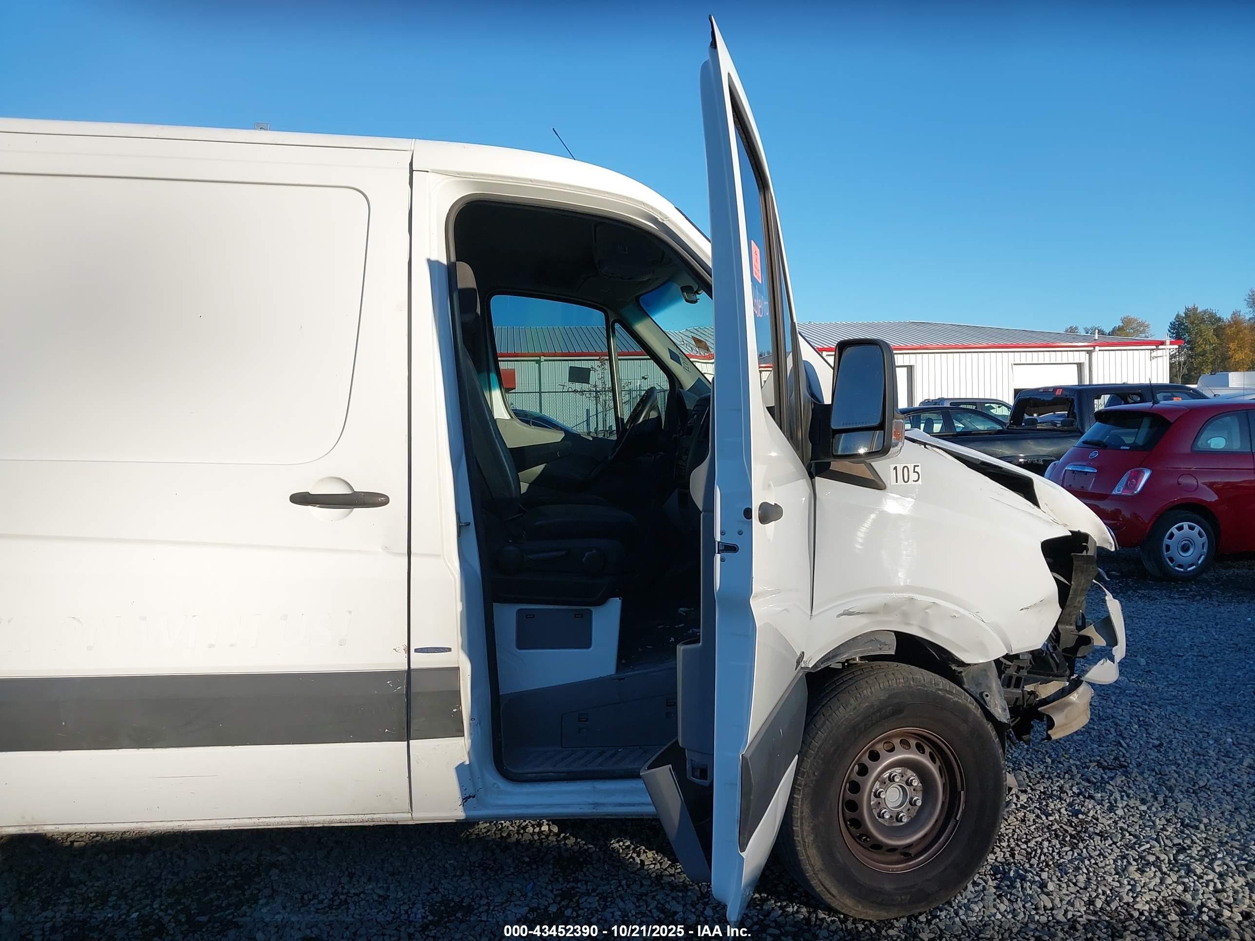 2010 Mercedes-benz Sprinter Van 2500   White vin: WD3PE7CC5A5465807