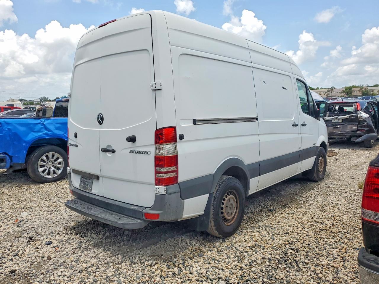 2012 Mercedes-benz Sprinter 2500 White vin: WD3PE7CC7C5653151