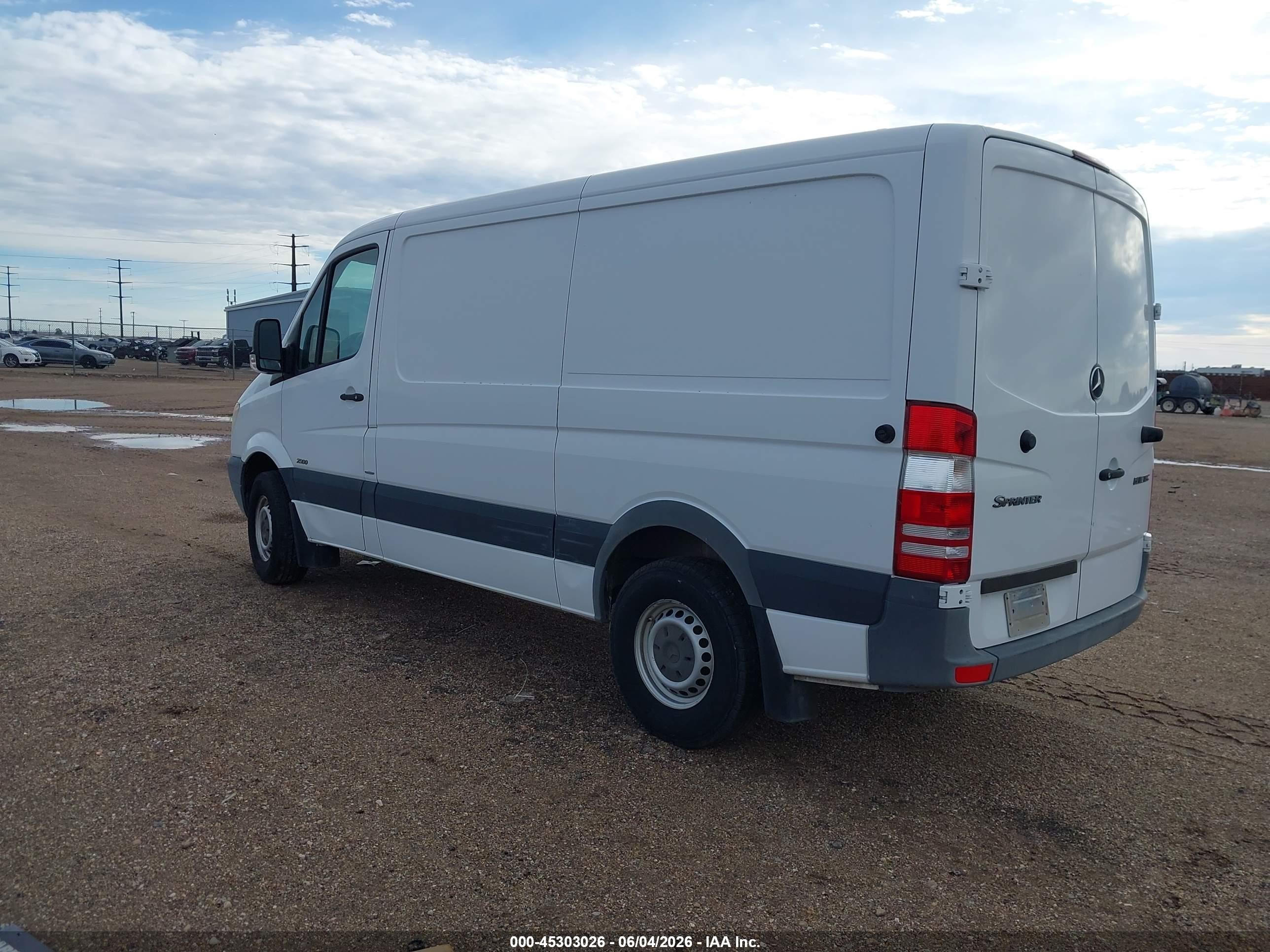 2012 Mercedes-benz Sprinter 2500 Normal Roof Белый vin: WD3PE7CC8C5714782