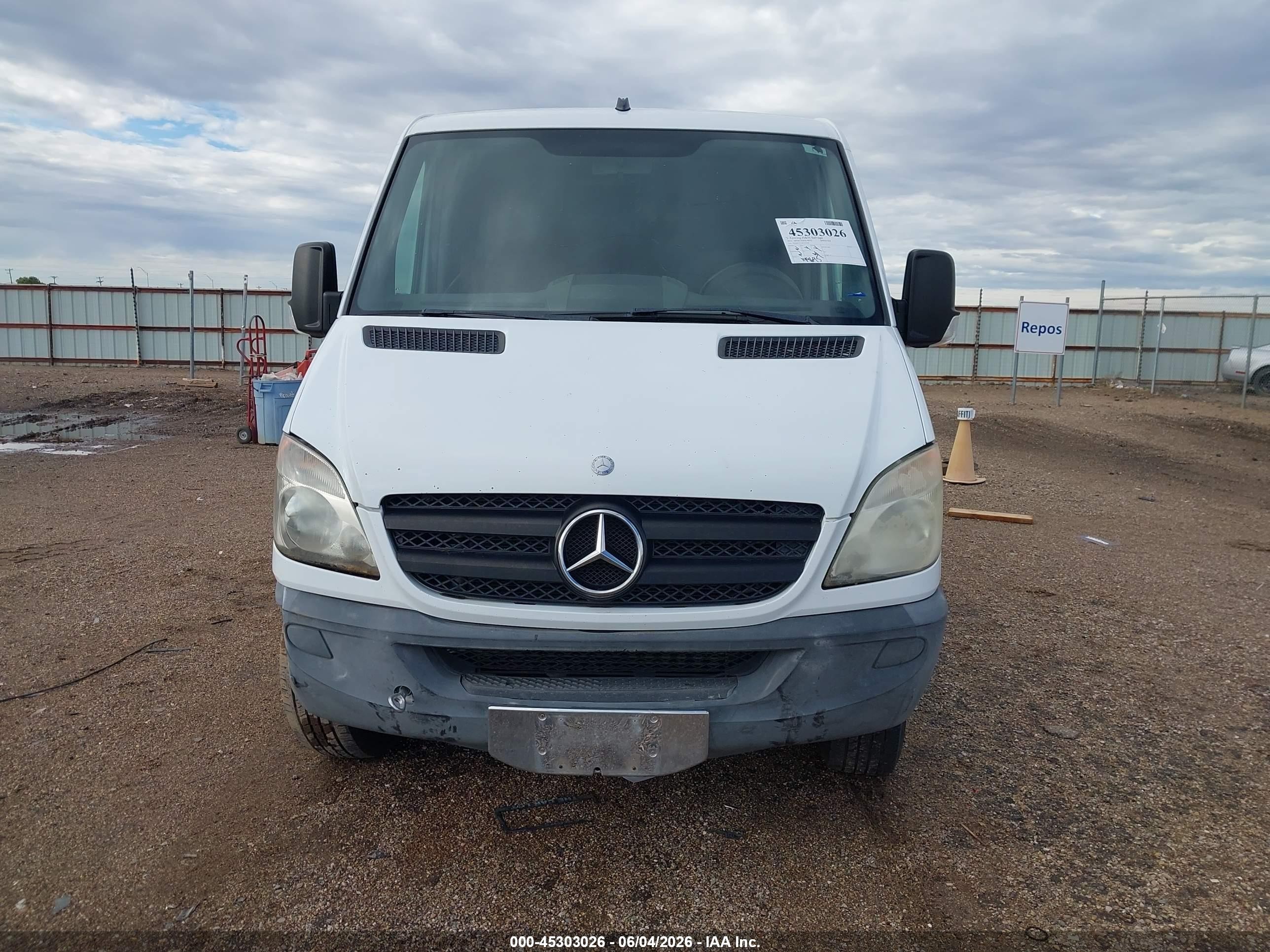 2012 Mercedes-benz Sprinter 2500 Normal Roof Белый vin: WD3PE7CC8C5714782