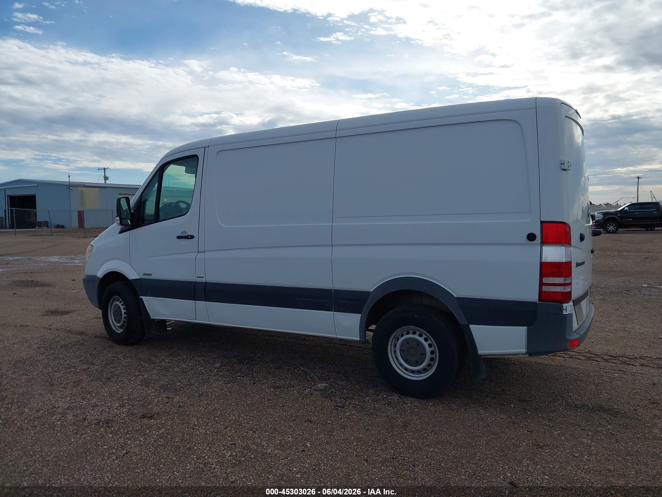 2012 Mercedes-benz Sprinter 2500 Normal Roof Белый vin: WD3PE7CC8C5714782