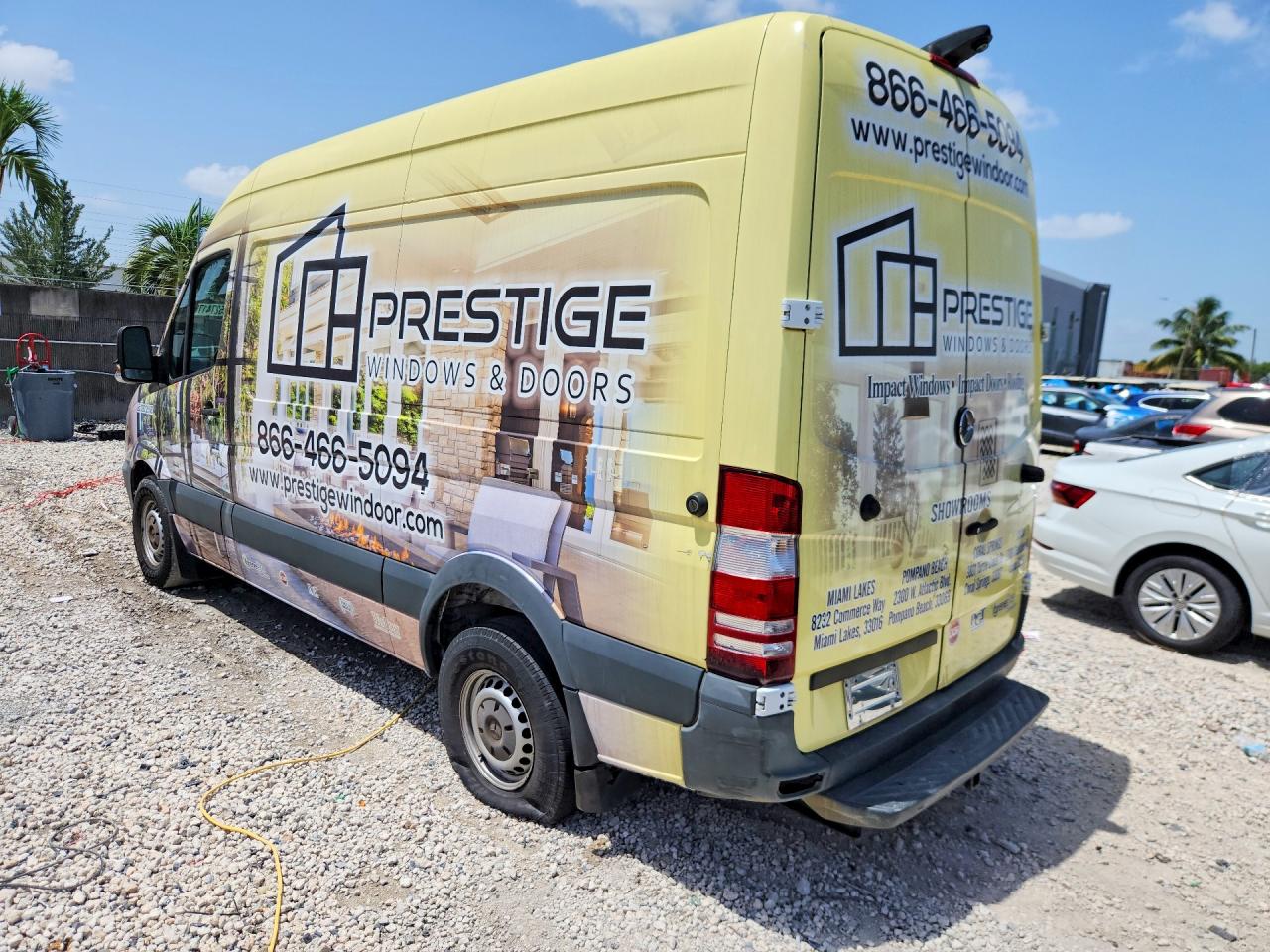 2015 Mercedes-benz Sprinter 2500 Yellow vin: WD3PE7CC8FP100694