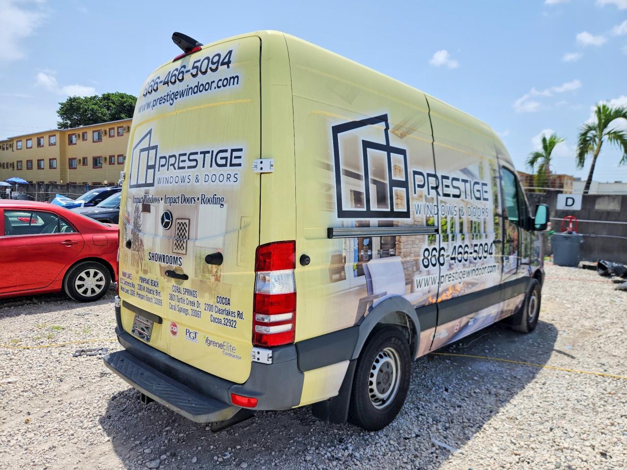 2015 Mercedes-benz Sprinter 2500 Yellow vin: WD3PE7CC8FP100694