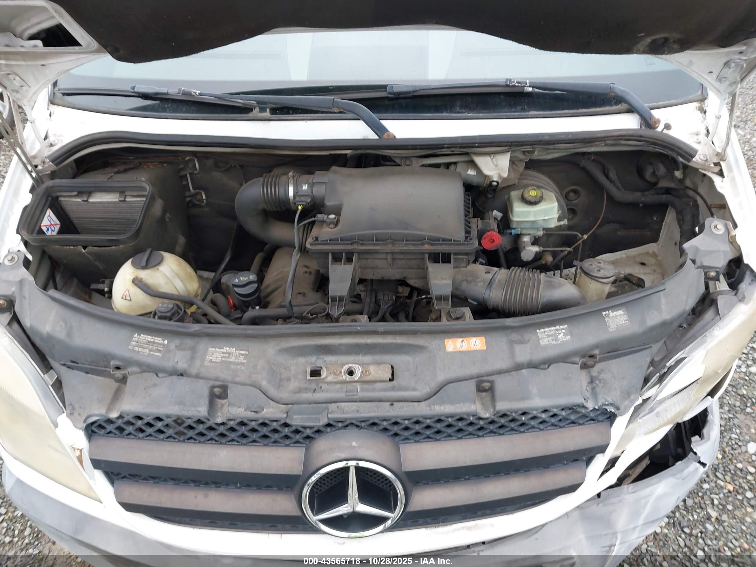 2010 Mercedes-benz Sprinter Van 2500   White vin: WD3PE7CC9A5434950