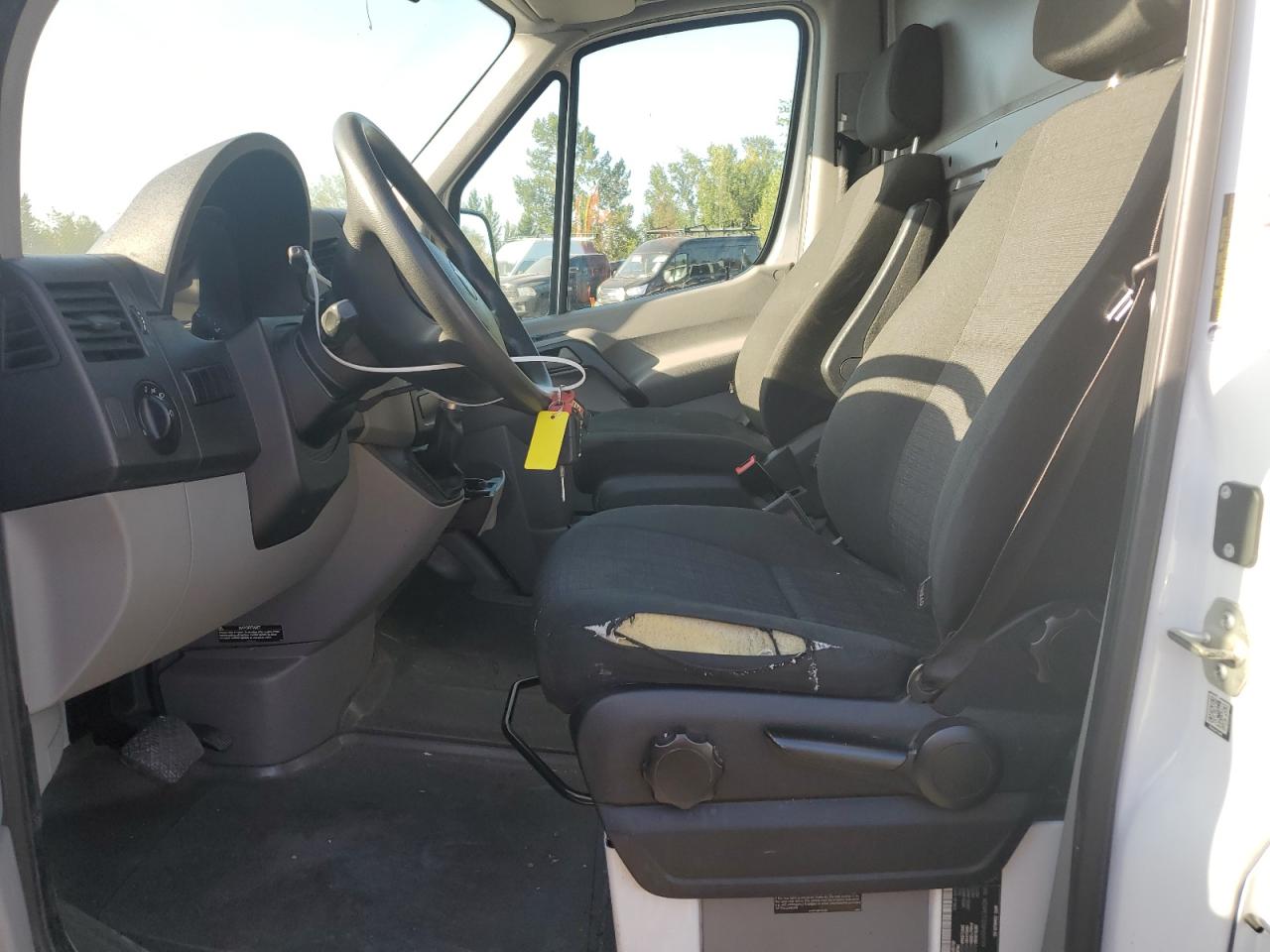 2018 Mercedes-benz Sprinter 2500 White vin: WD3PE7CD3JP620769
