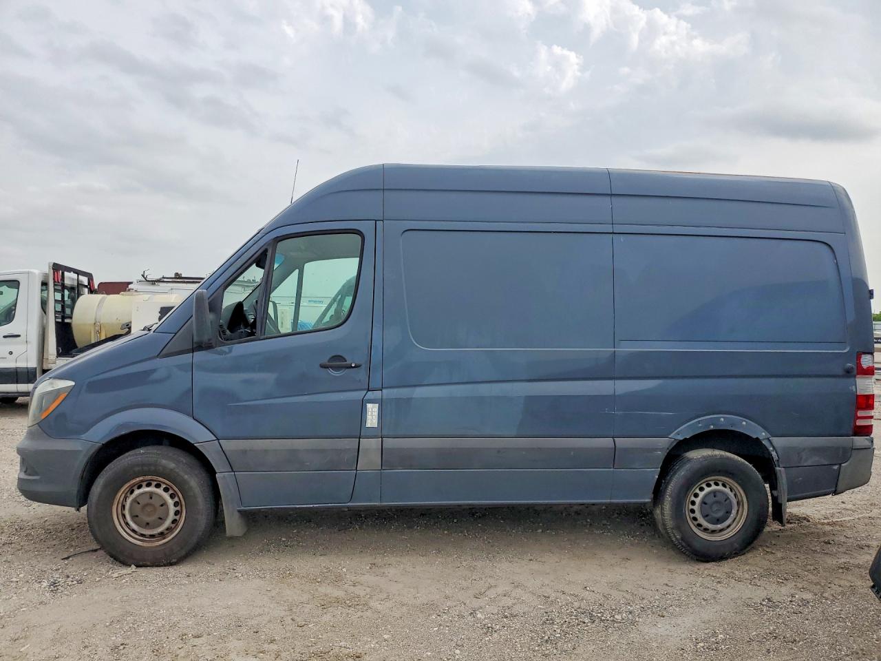 2018 Mercedes-benz Sprinter 2500 Синий vin: WD3PE7CD3JP622442