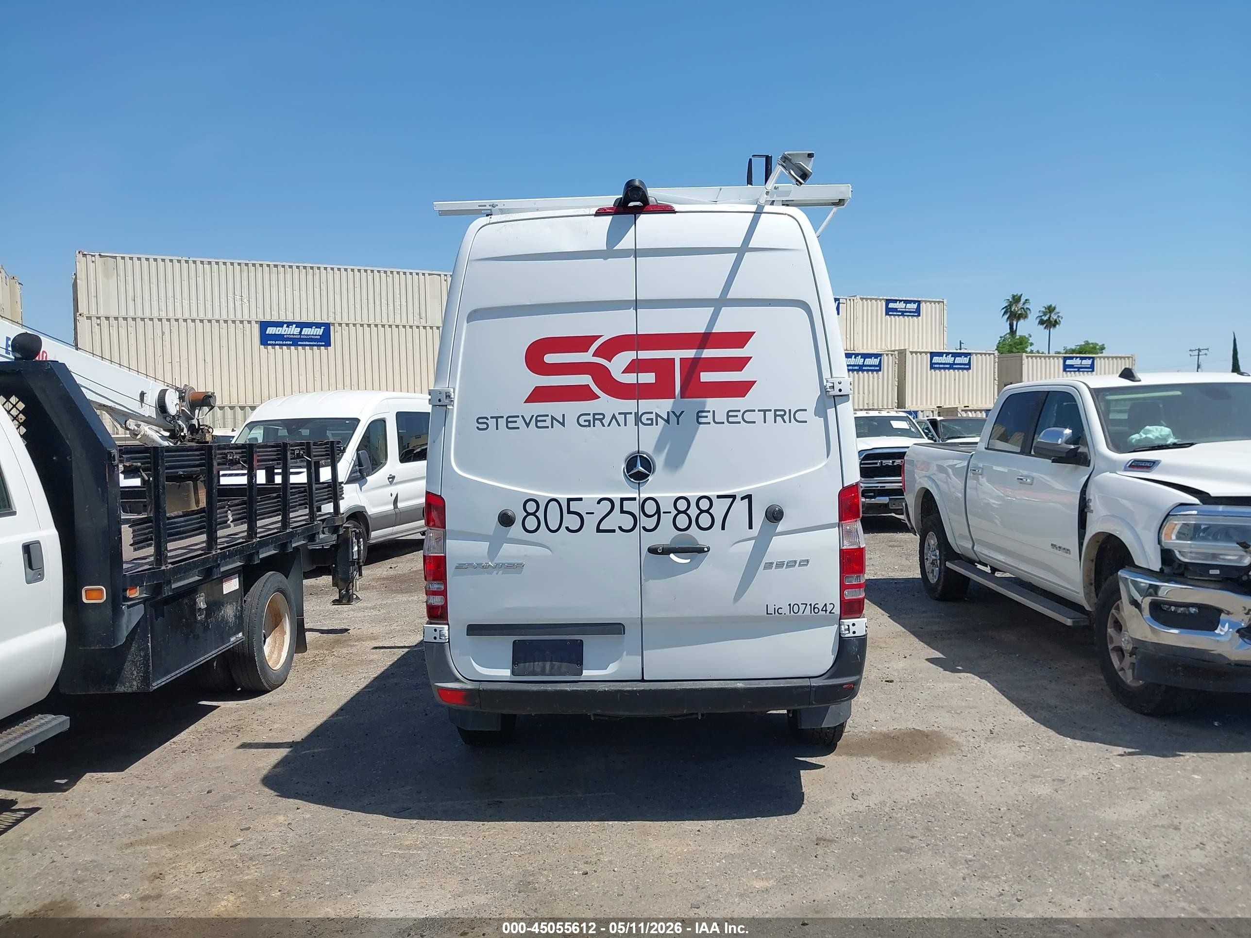 2017 Mercedes-benz Sprinter 2500 Standard Roof V6 Белый vin: WD3PE7CD6HP553286