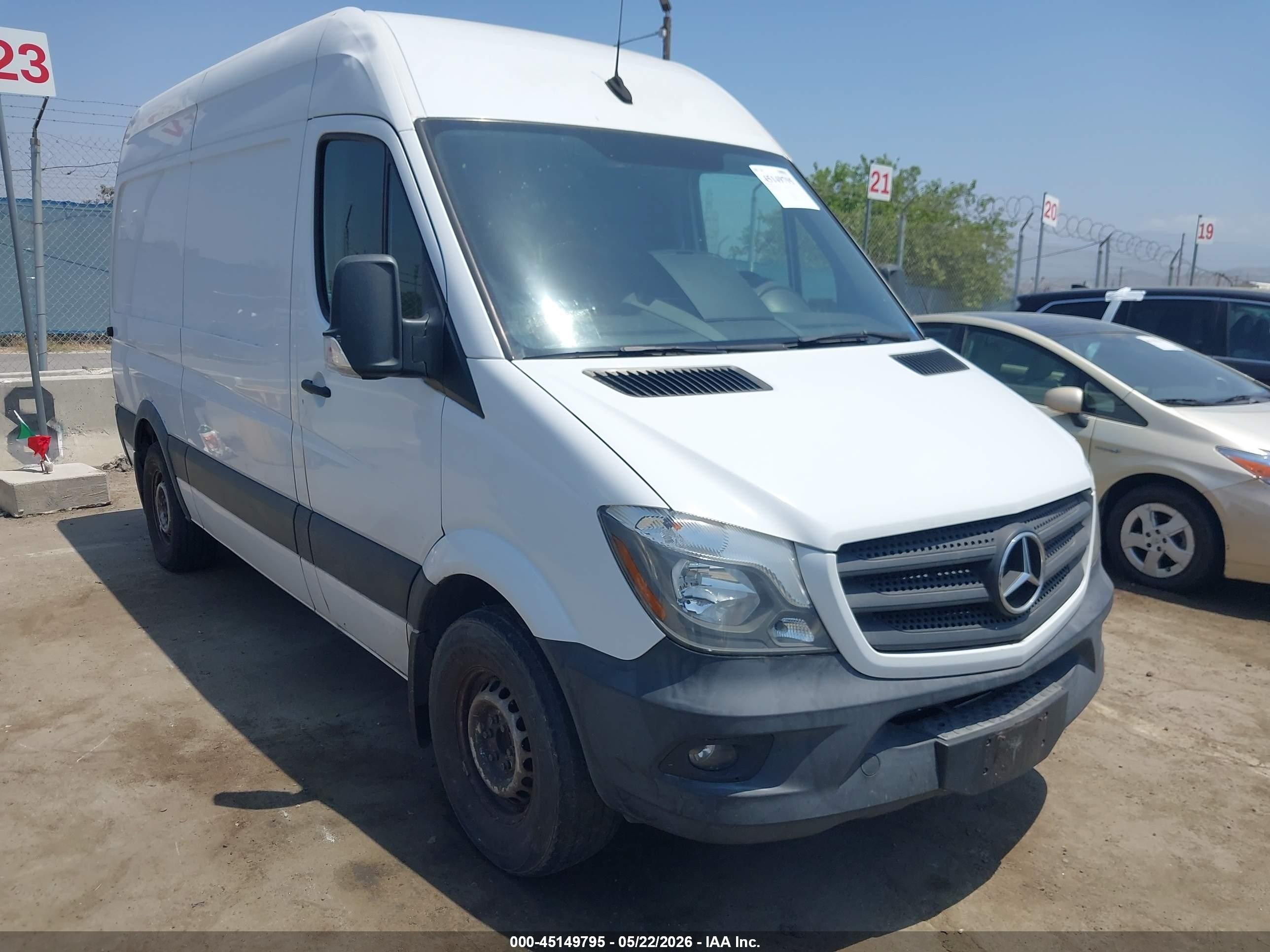 2018 Mercedes-benz Sprinter 2500 Standard Roof V6 Белый vin: WD3PE7CD6JP613508