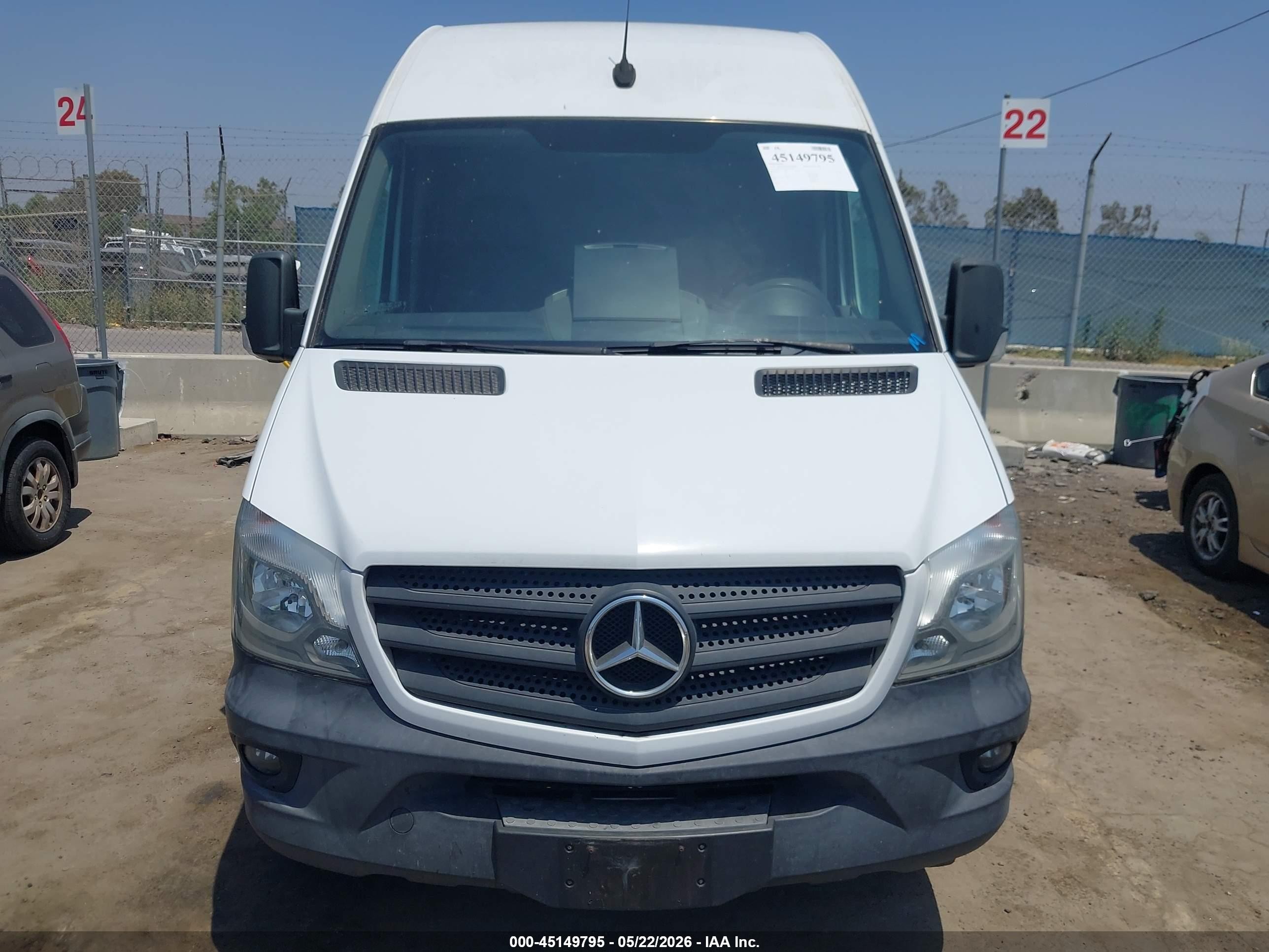 2018 Mercedes-benz Sprinter 2500 Standard Roof V6 Белый vin: WD3PE7CD6JP613508