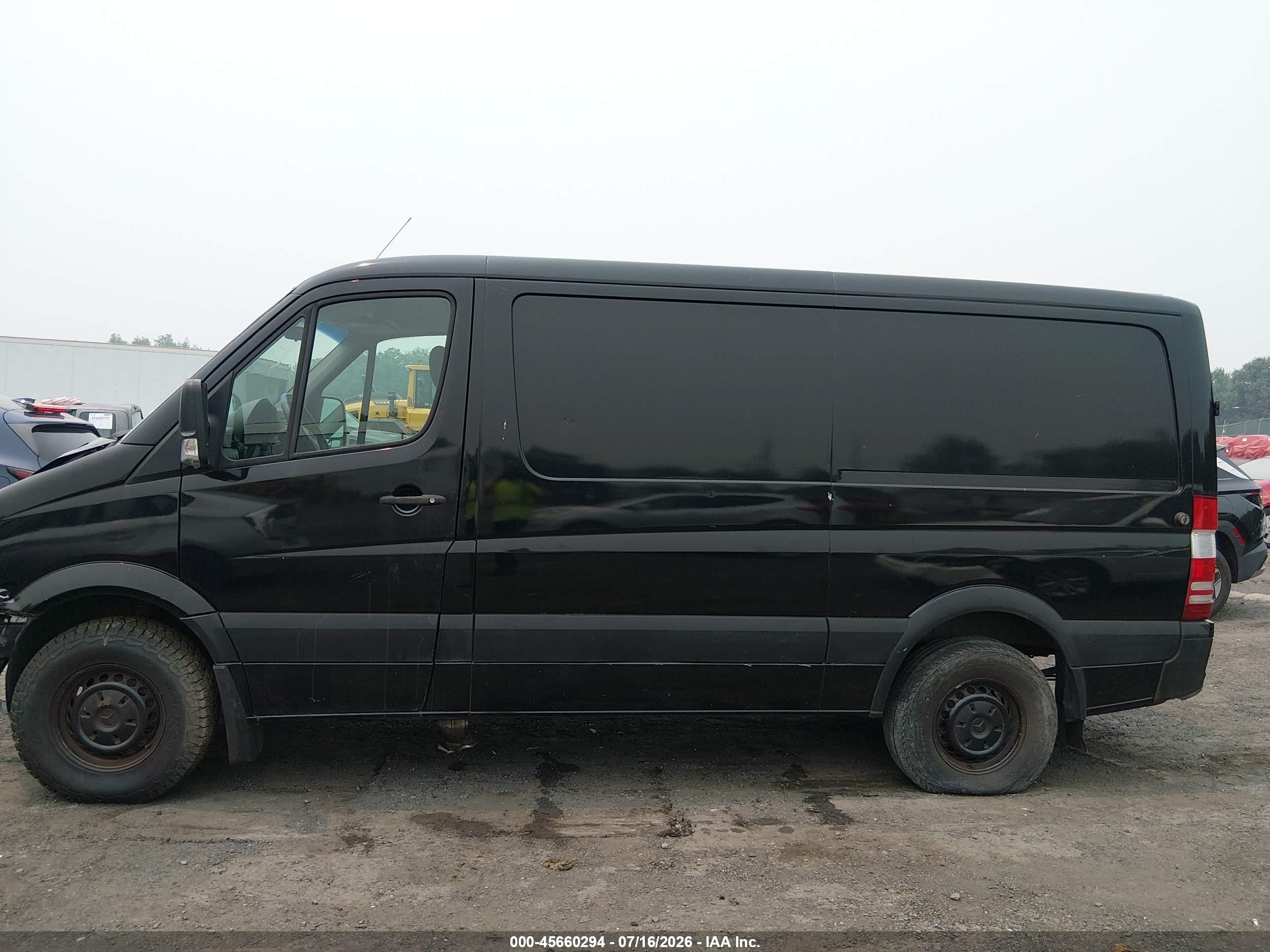 2014 Mercedes-benz Sprinter 2500 Normal Roof Черный vin: WD3PE7DC0E5902665