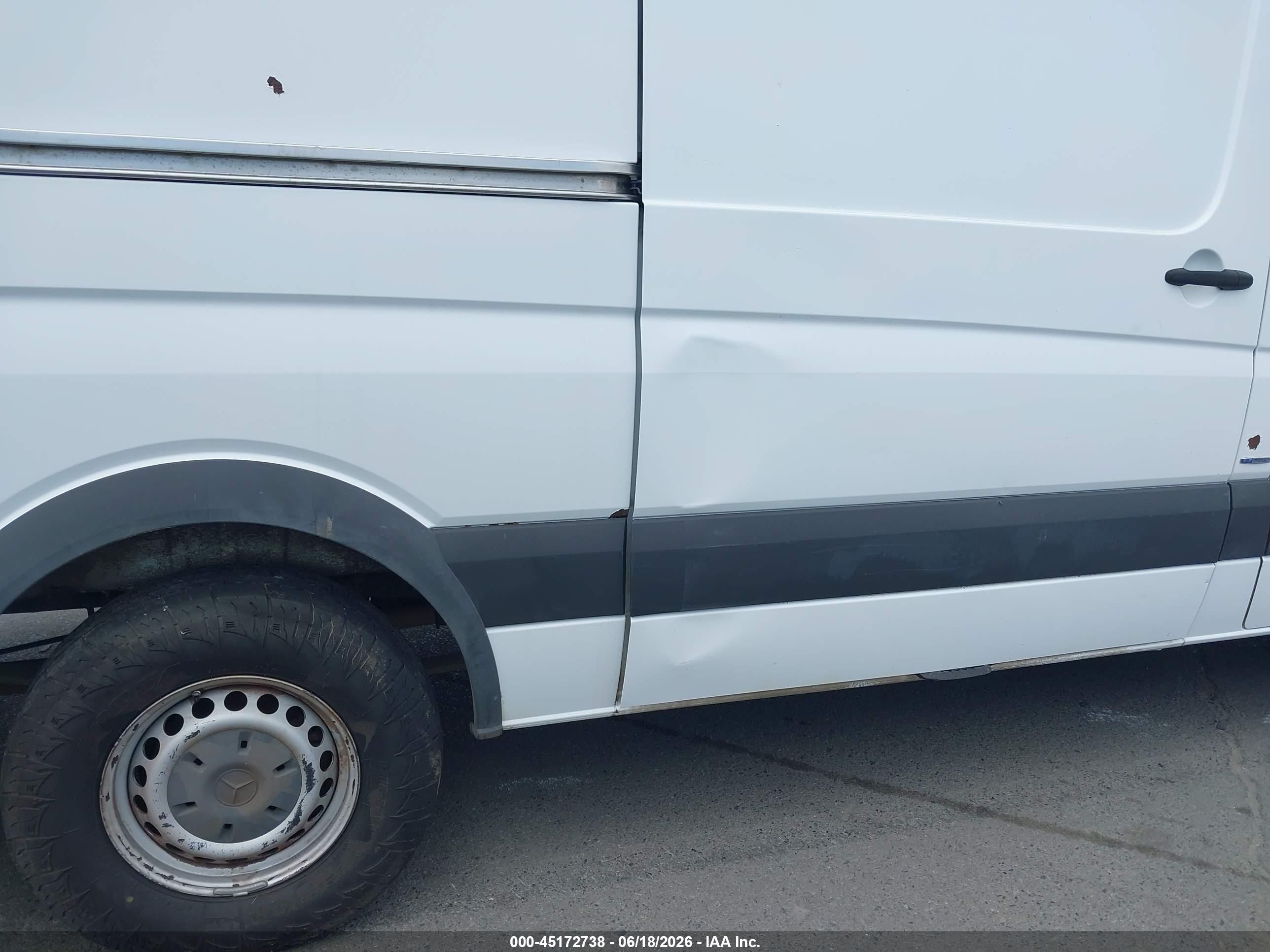 2014 Mercedes-benz Sprinter 2500 Normal Roof White vin: WD3PE7DC3E5884209