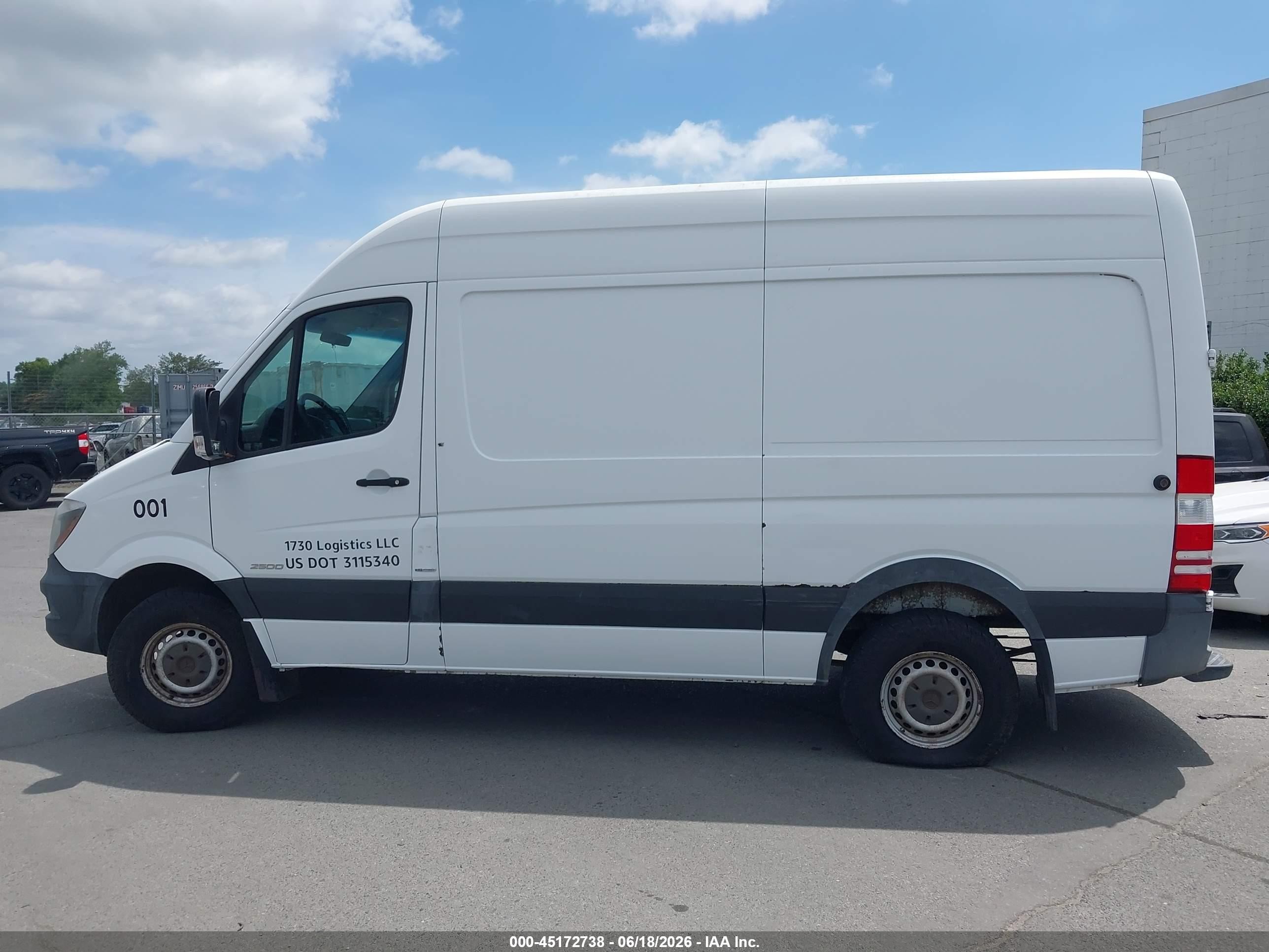 2014 Mercedes-benz Sprinter 2500 Normal Roof White vin: WD3PE7DC3E5884209
