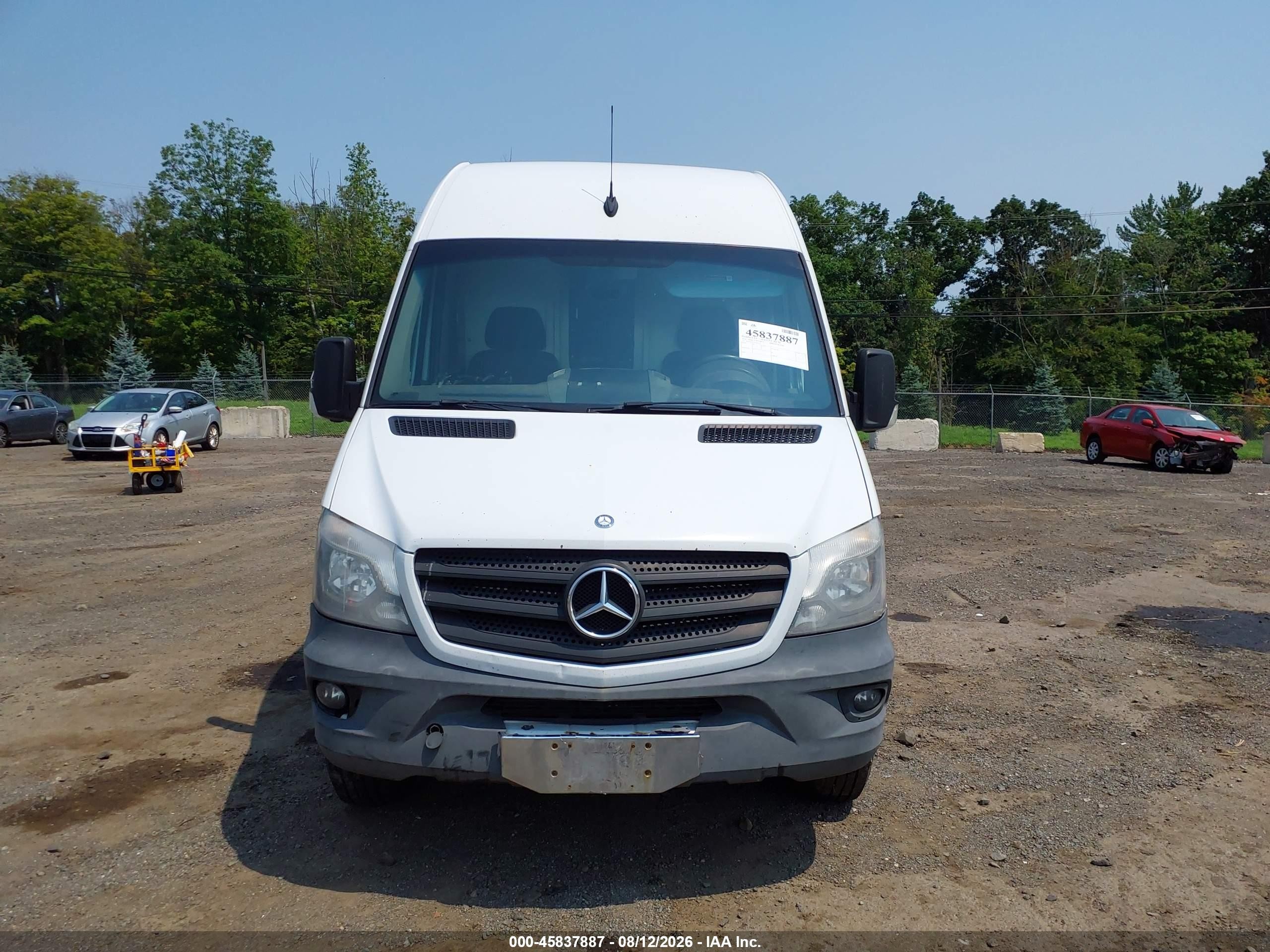 2014 Mercedes-benz Sprinter 2500 Normal Roof White vin: WD3PE7DC6E5856372