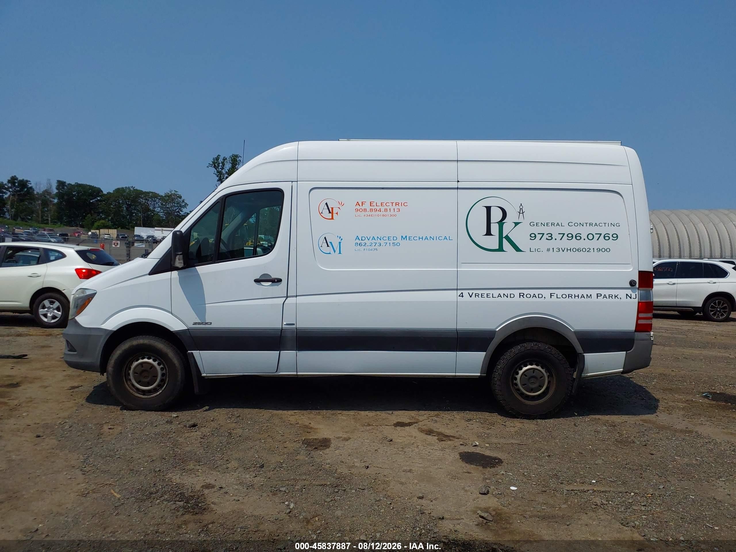 2014 Mercedes-benz Sprinter 2500 Normal Roof White vin: WD3PE7DC6E5856372