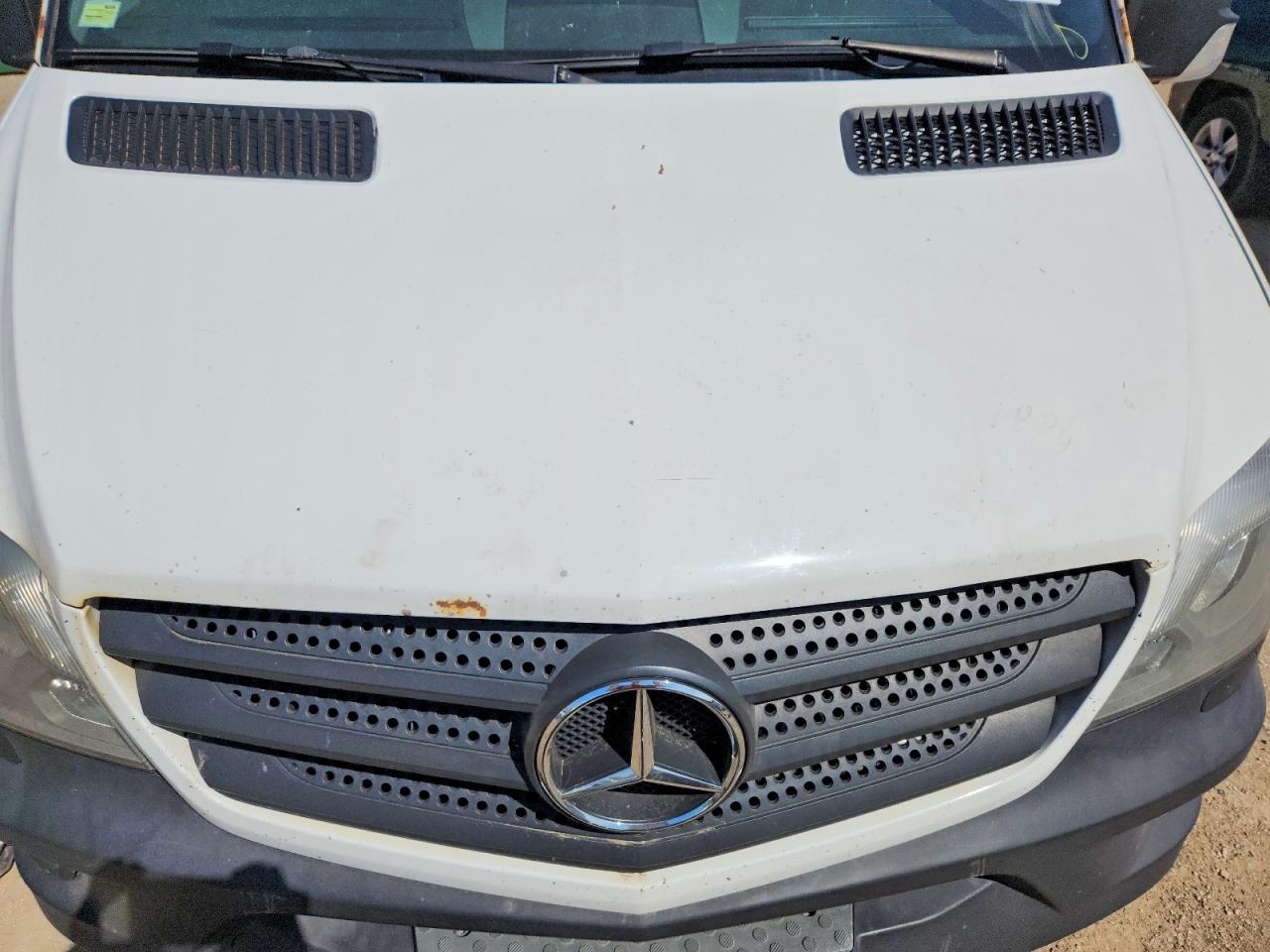 2014 Mercedes-benz Sprinter 2500 White vin: WD3PE7DC7E5860978