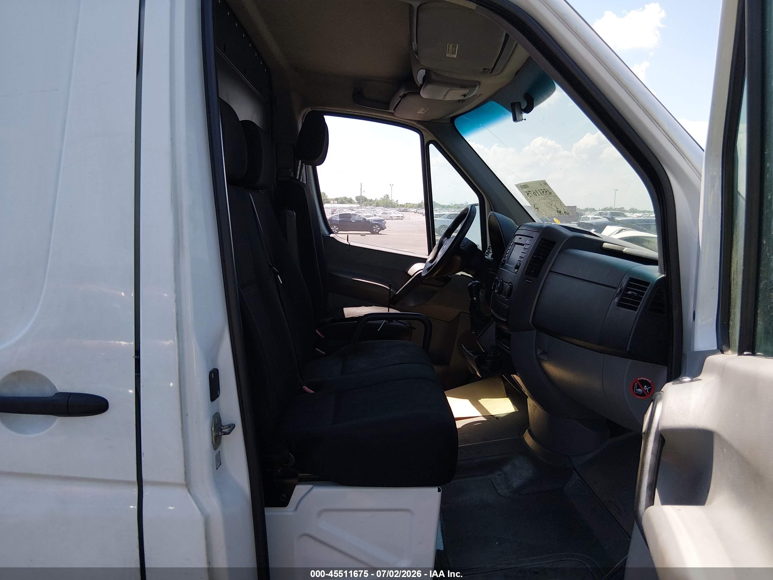 2015 Mercedes-benz Sprinter 2500 Normal Roof White vin: WD3PE7DC9F5993498