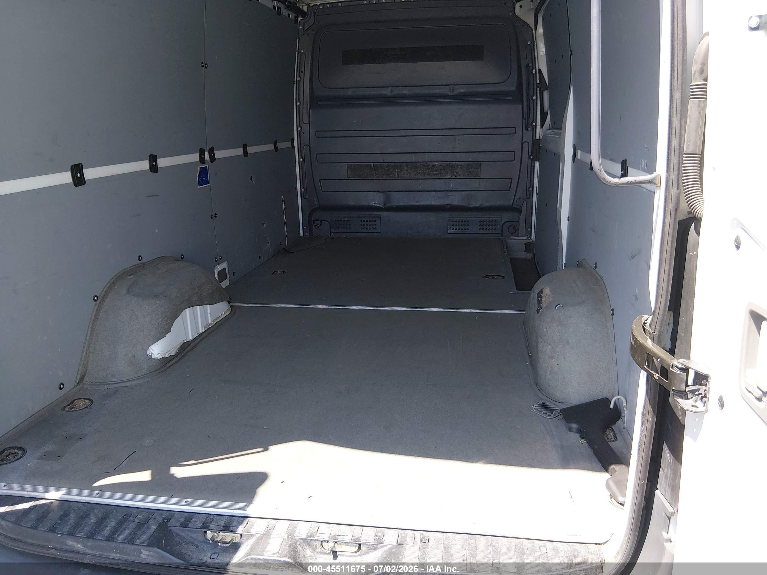 2015 Mercedes-benz Sprinter 2500 Normal Roof White vin: WD3PE7DC9F5993498