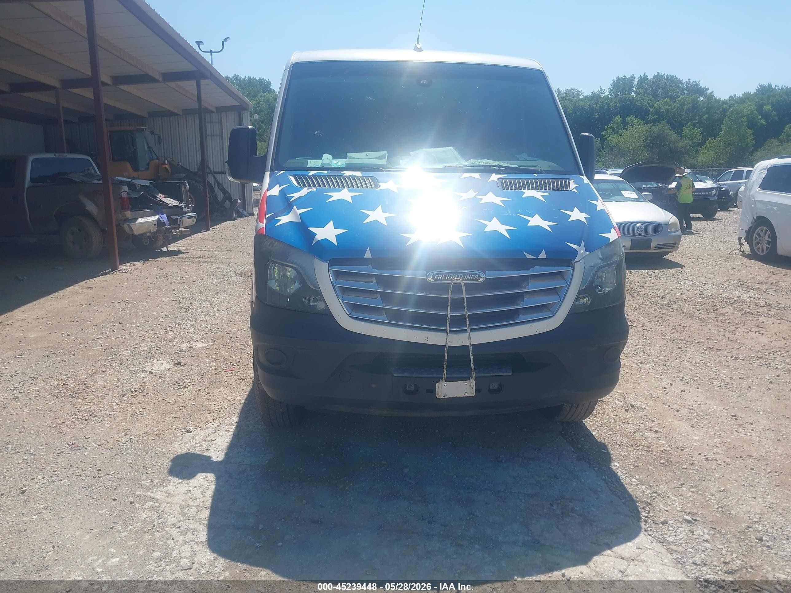 2016 Mercedes-benz Sprinter 2500 Normal Roof Белый vin: WD3PE7DD4GP264467