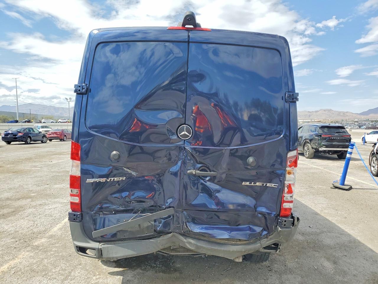 2016 Mercedes-benz Sprinter 2500 Blue vin: WD3PE7DD4GP272892