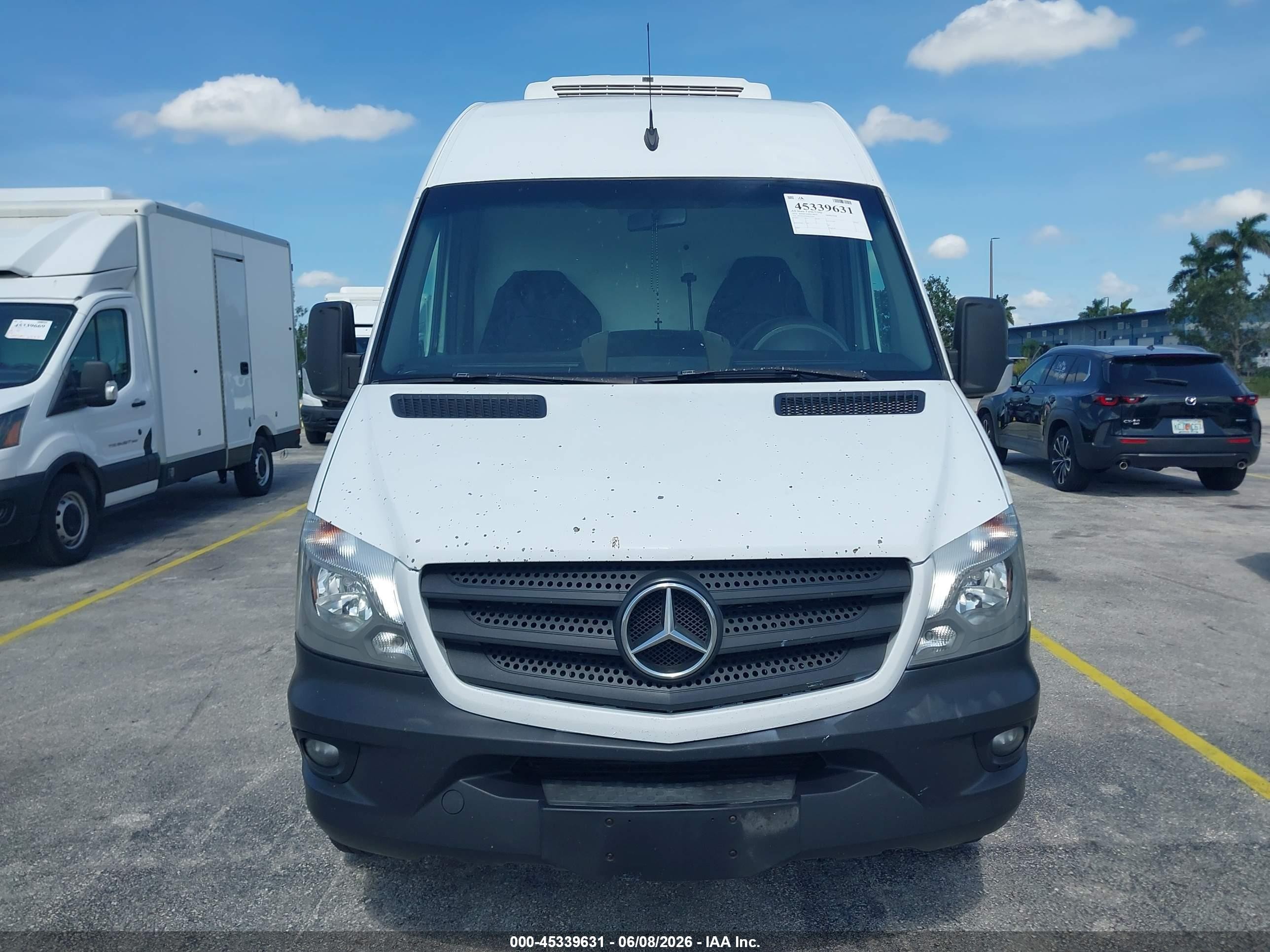 2016 Mercedes-benz Sprinter 2500 Normal Roof White vin: WD3PE7DD9GP177857