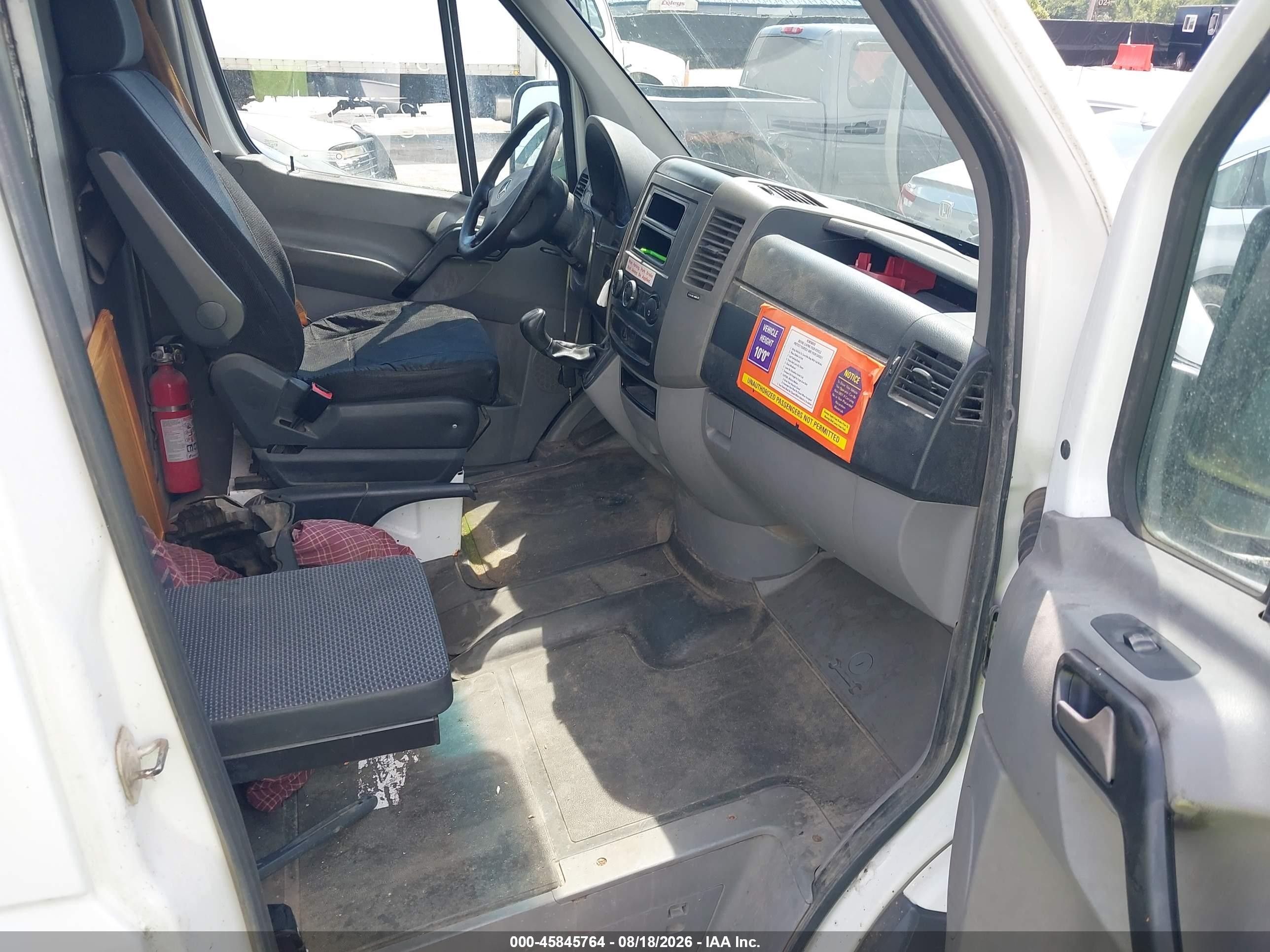 2012 Mercedes-benz Sprinter 2500 High Roof White vin: WD3PE8CB0C5704146