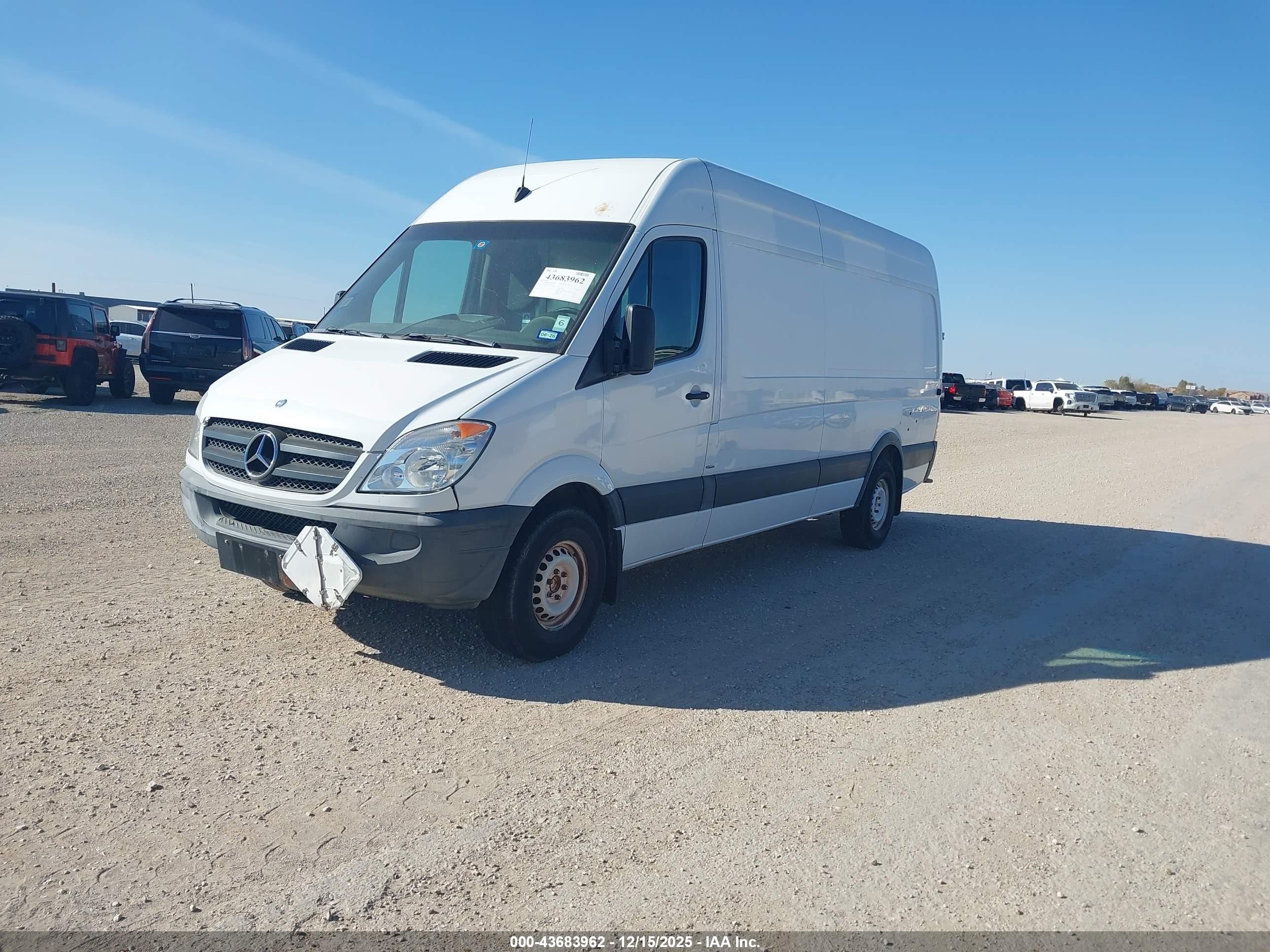 2011 Mercedes-benz Sprinter 2500 High Roof White vin: WD3PE8CB1B5579429