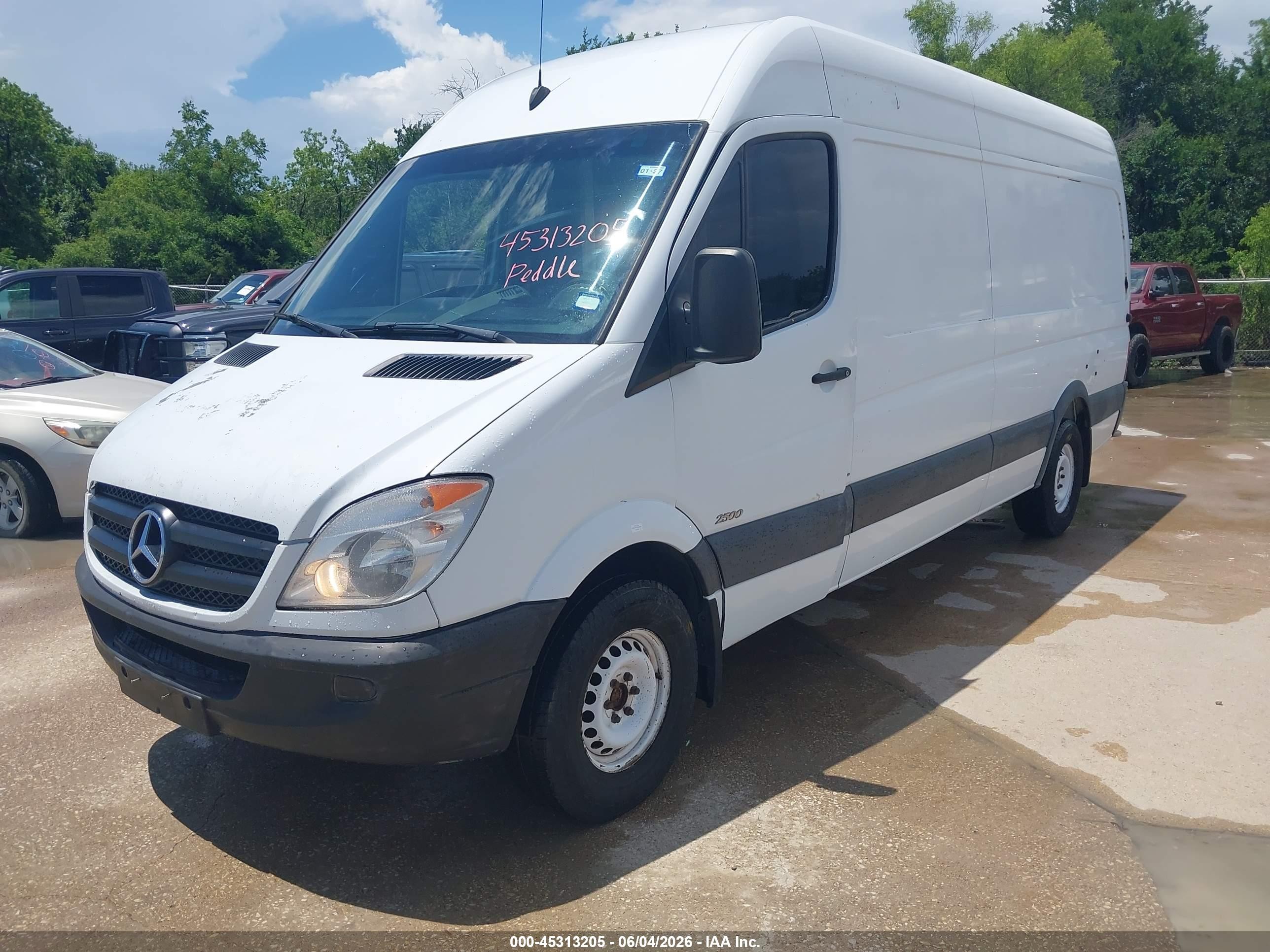 2012 Mercedes-benz Sprinter 2500 High Roof Белый vin: WD3PE8CB2C5612584