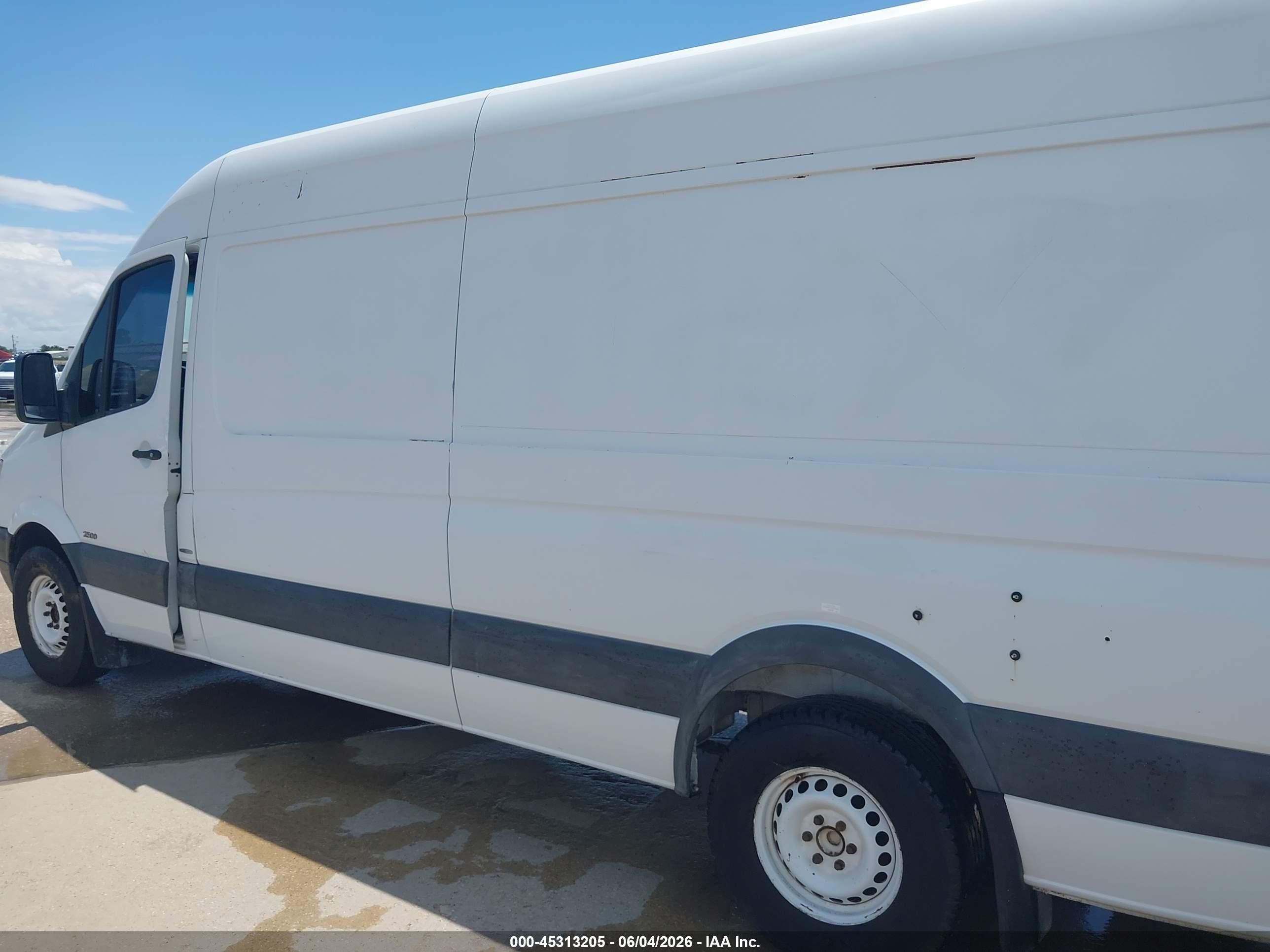 2012 Mercedes-benz Sprinter 2500 High Roof Белый vin: WD3PE8CB2C5612584