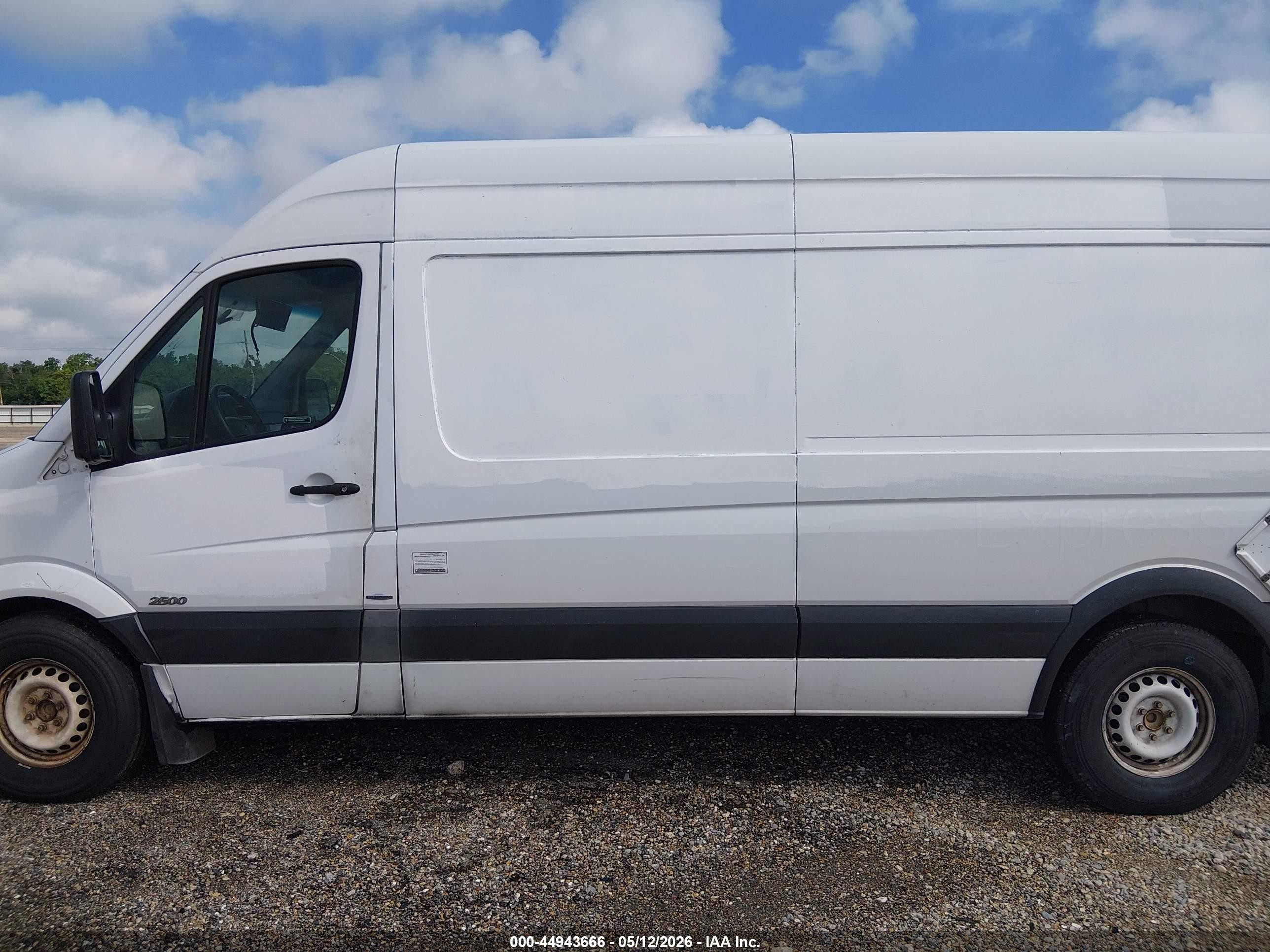 2012 Mercedes-benz Sprinter 2500 High Roof White vin: WD3PE8CB2C5716489