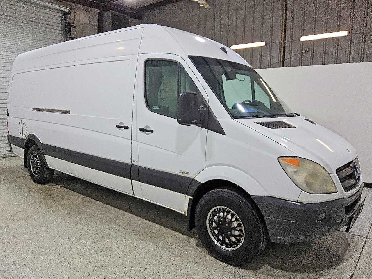 2012 Mercedes-benz Sprinter 2500 White vin: WD3PE8CB3C5612268