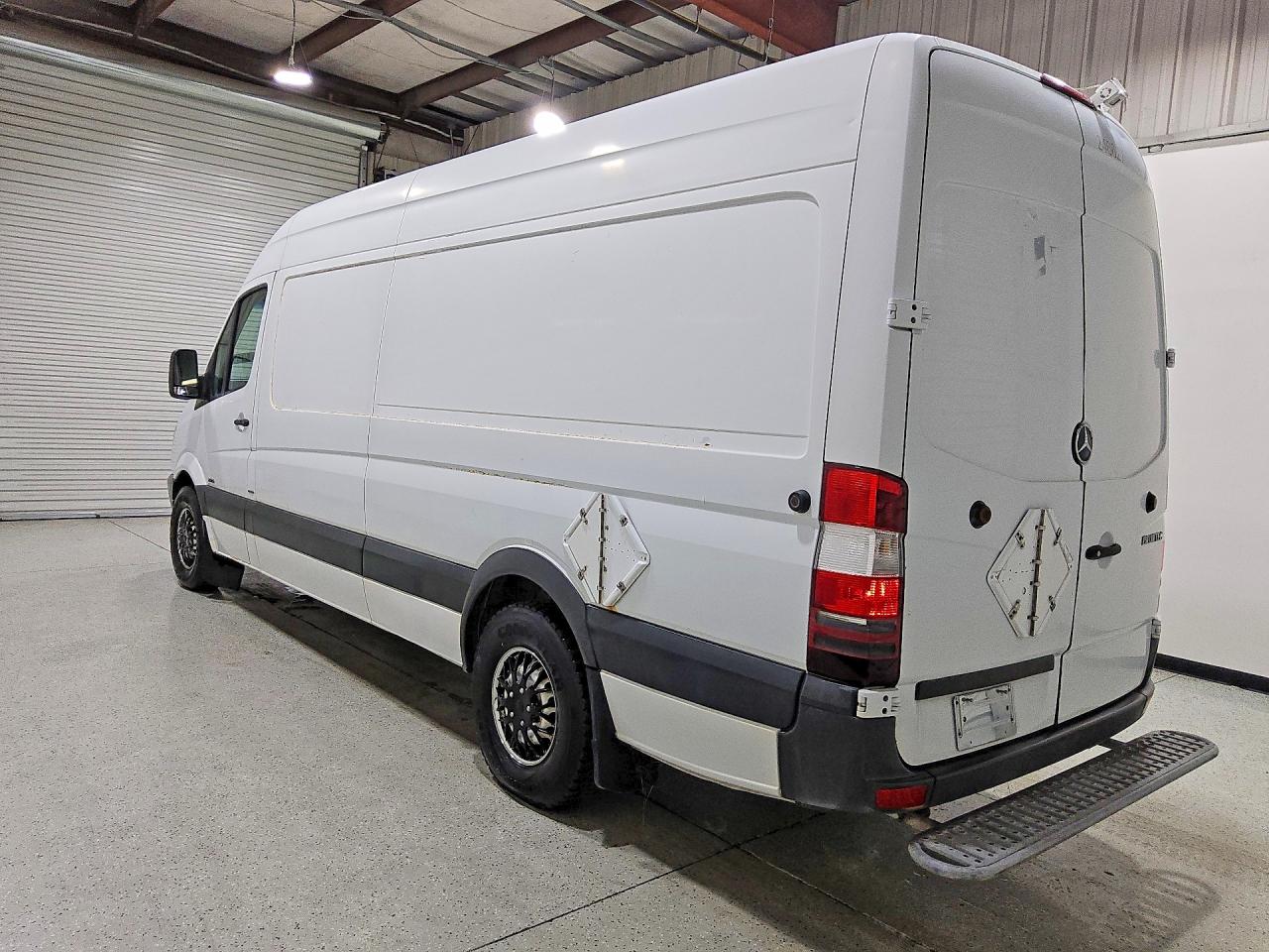 2012 Mercedes-benz Sprinter 2500 White vin: WD3PE8CB3C5612268