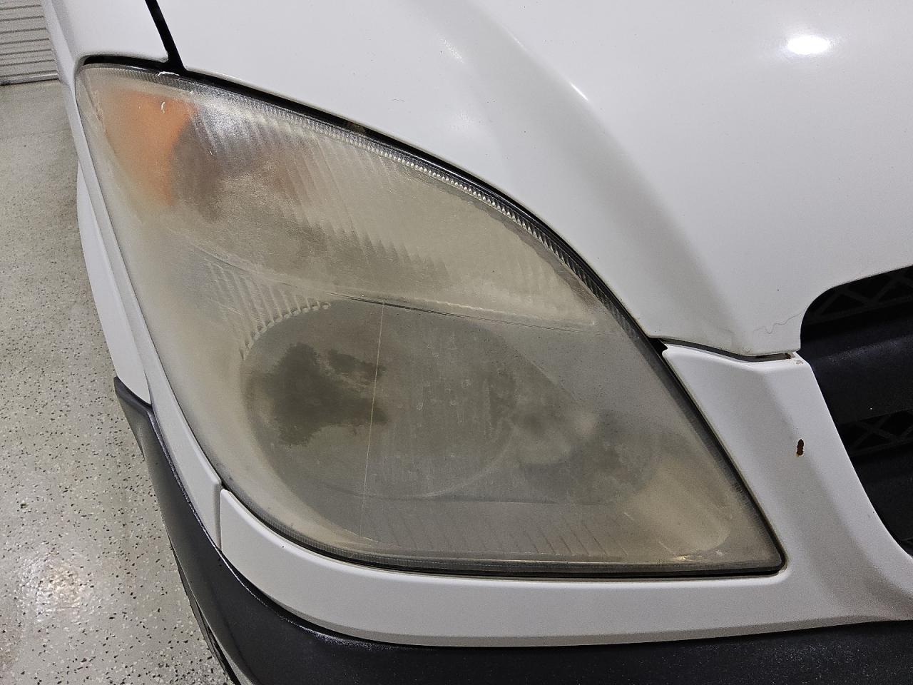 2012 Mercedes-benz Sprinter 2500 White vin: WD3PE8CB3C5612268 Damage: Right Head Lamp, Faded, Repair Required