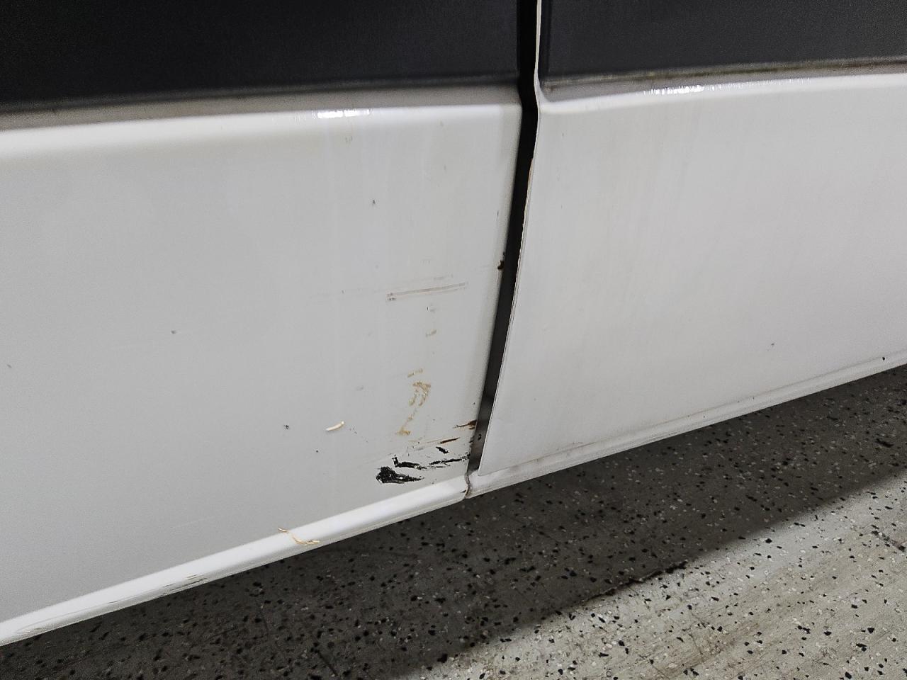 2012 Mercedes-benz Sprinter 2500 White vin: WD3PE8CB3C5612268 Damage: Right Rocker Panel, Heavy Scratch, 1 To 2 Inches