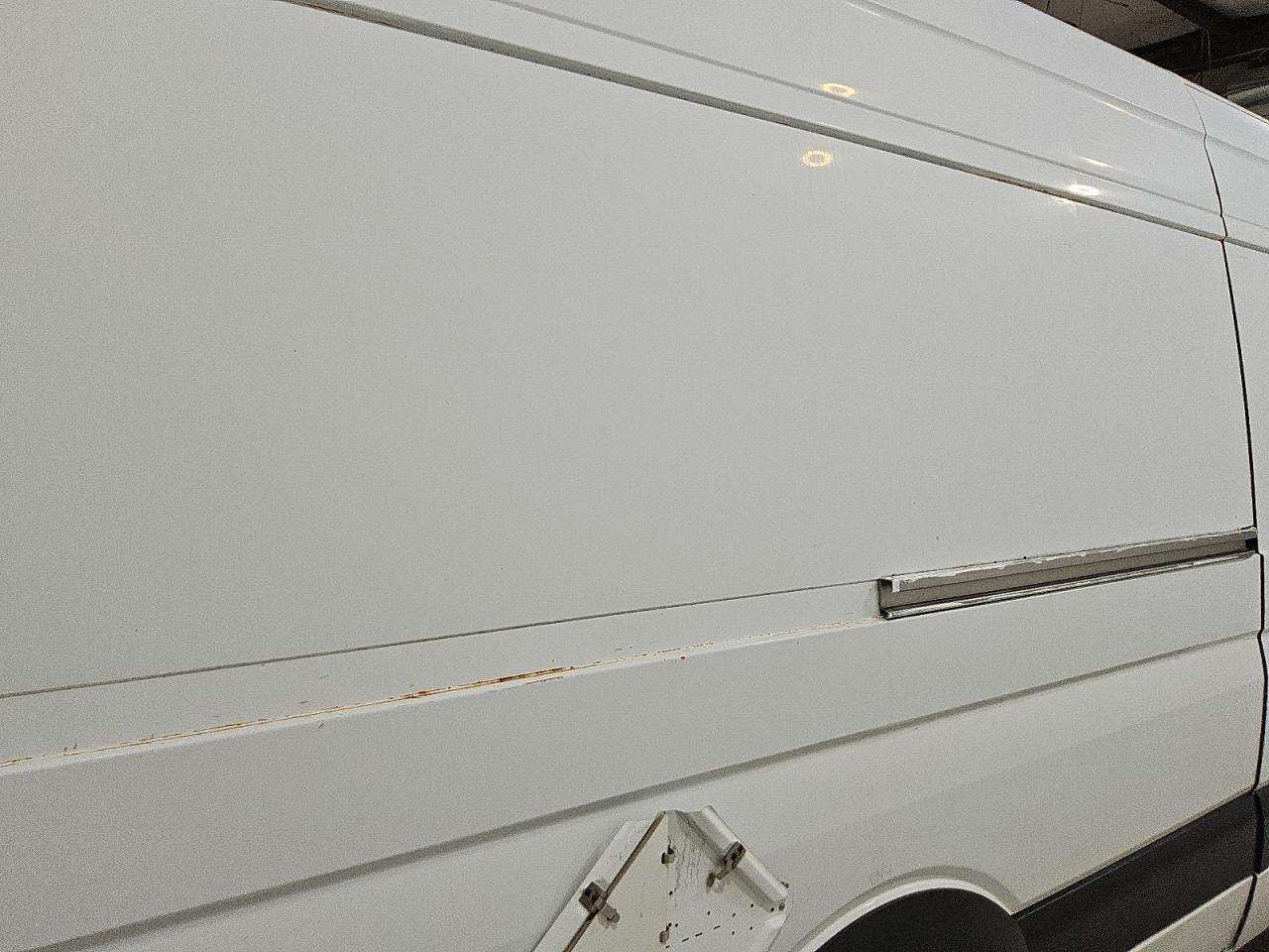 2012 Mercedes-benz Sprinter 2500 White vin: WD3PE8CB3C5612268 Damage: Right Side Panel, Heavy Scratch, 1 To 2 Inches