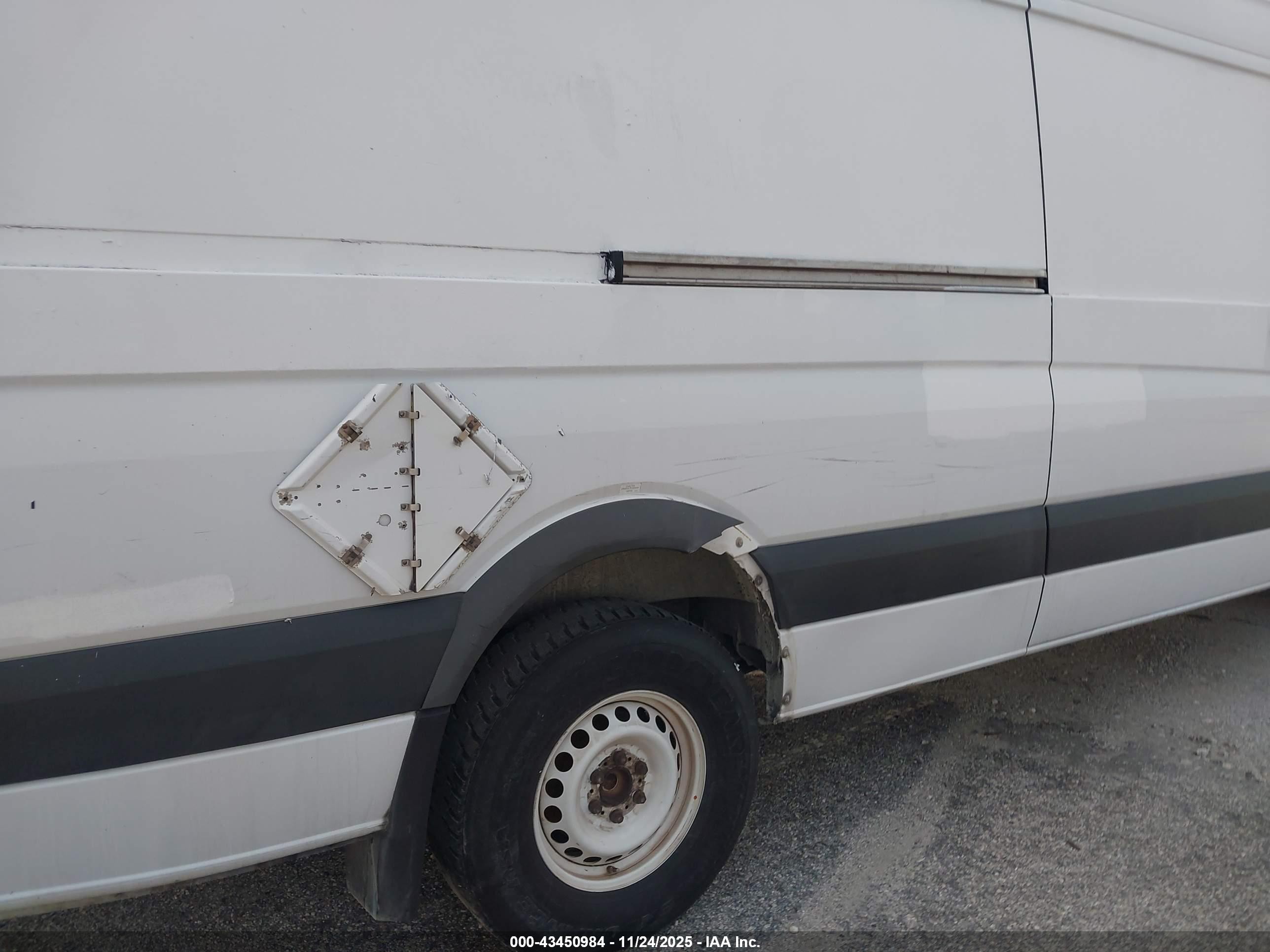 2011 Mercedes-benz Sprinter 2500 High Roof White vin: WD3PE8CB4B5560308