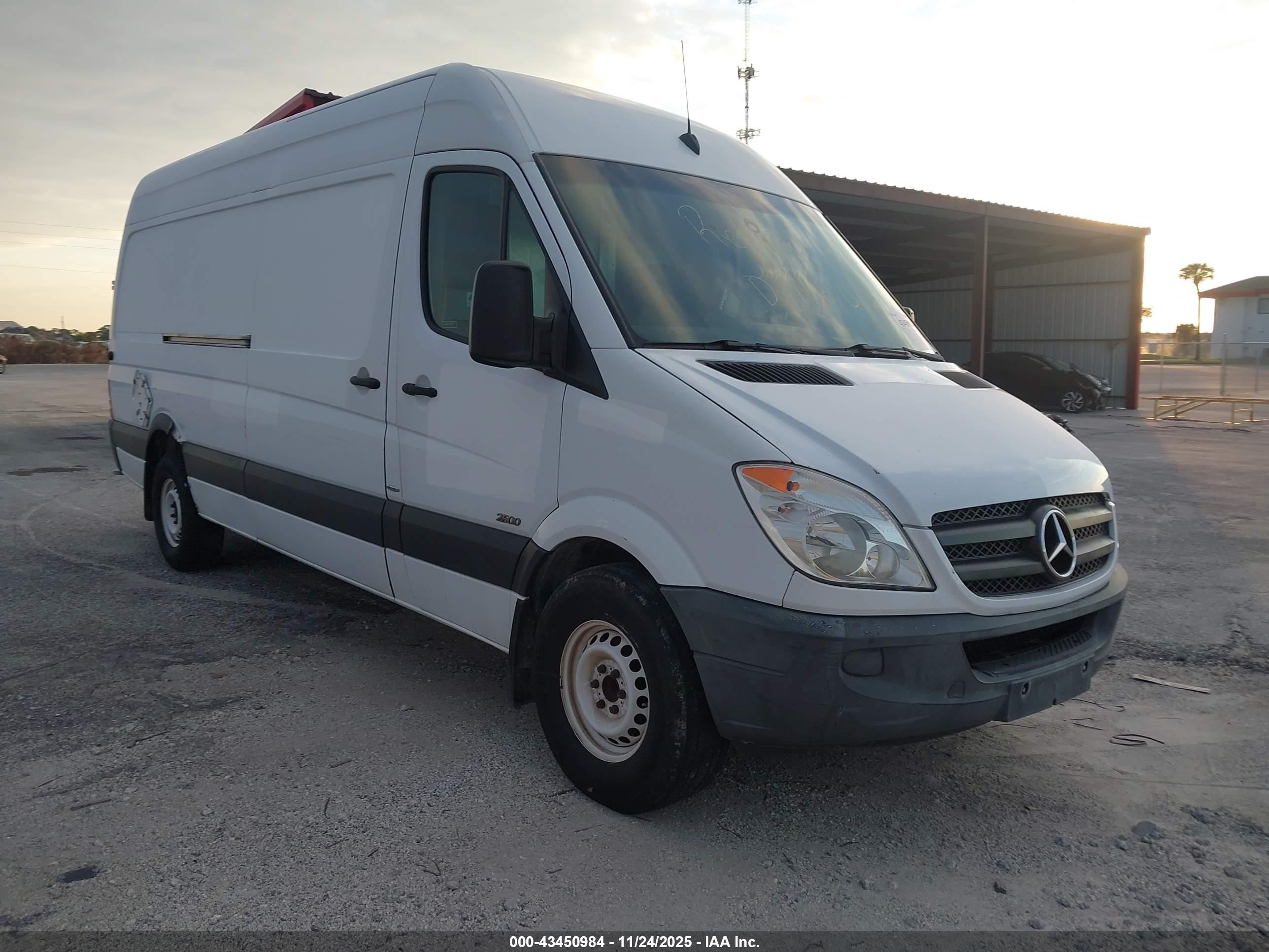 2011 Mercedes-benz Sprinter 2500 High Roof White vin: WD3PE8CB4B5560308