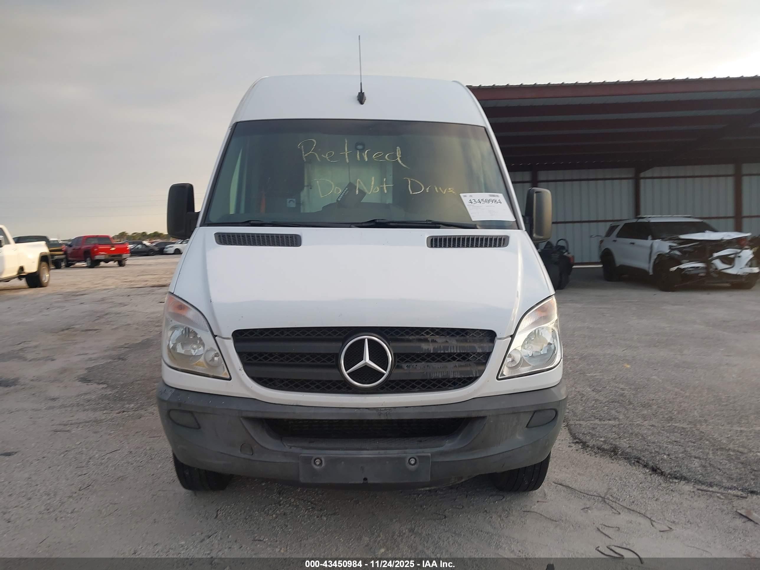 2011 Mercedes-benz Sprinter 2500 High Roof White vin: WD3PE8CB4B5560308