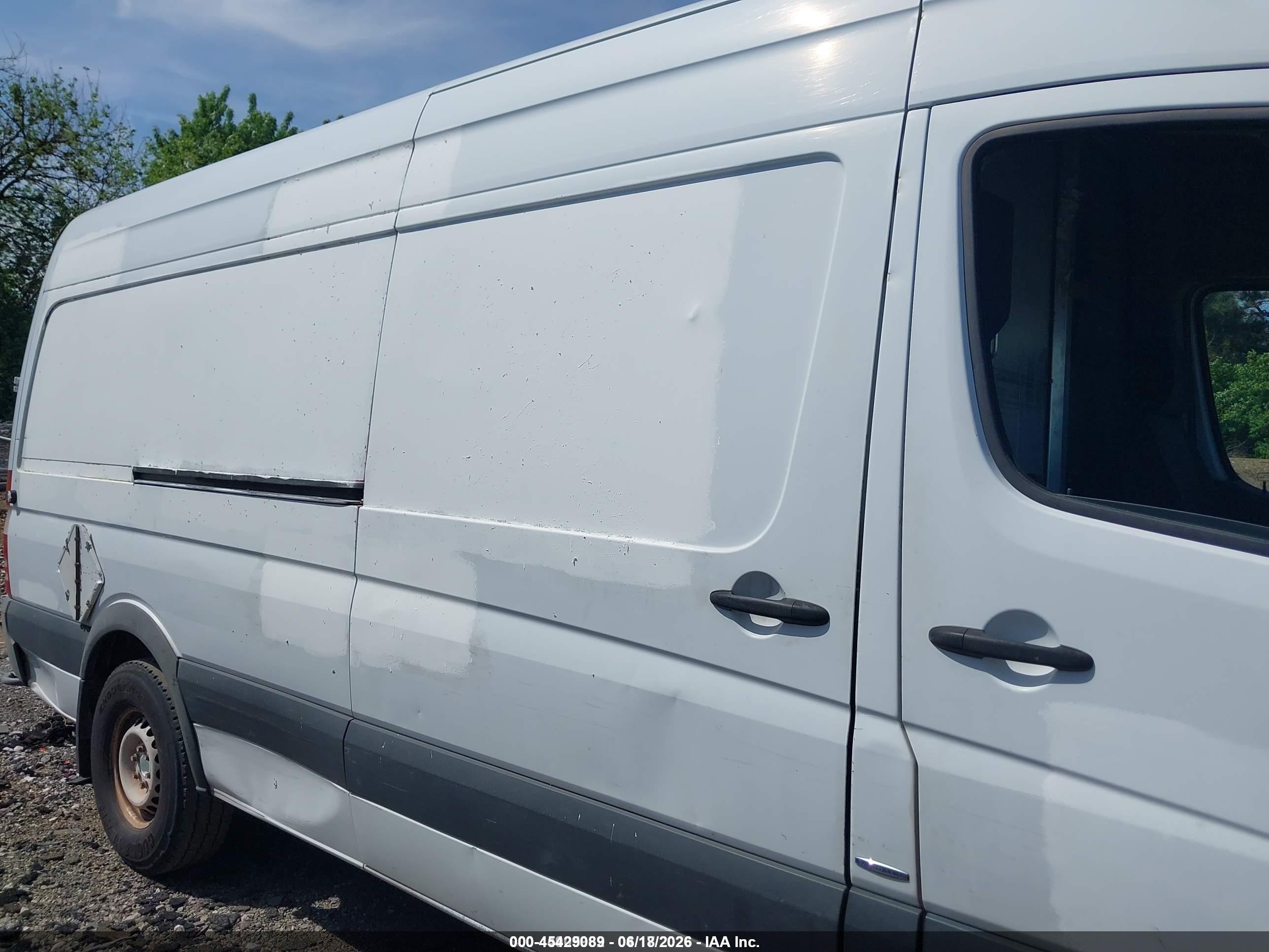 2012 Mercedes-benz Sprinter 2500 High Roof Белый vin: WD3PE8CB4C5683799