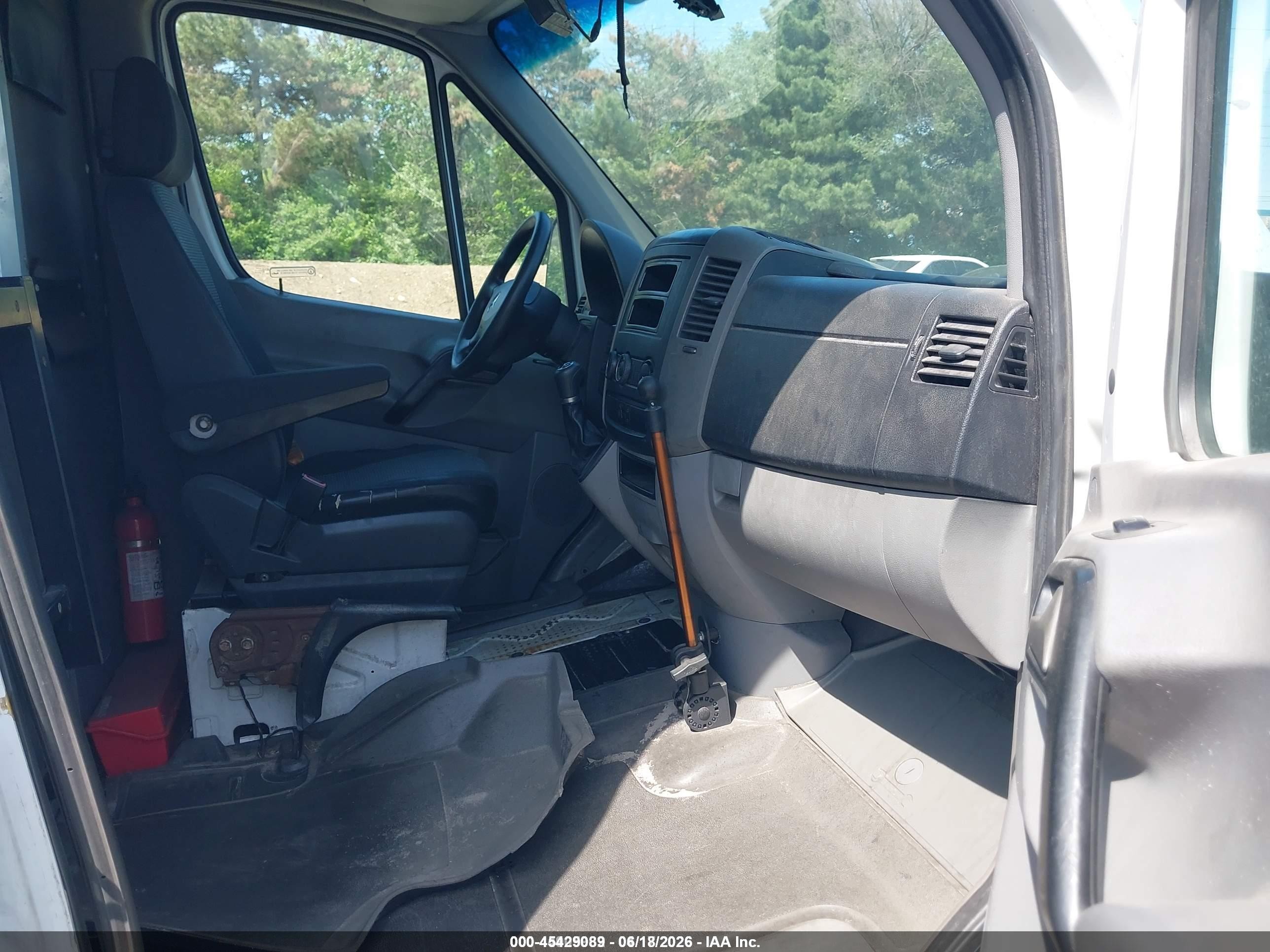 2012 Mercedes-benz Sprinter 2500 High Roof Белый vin: WD3PE8CB4C5683799