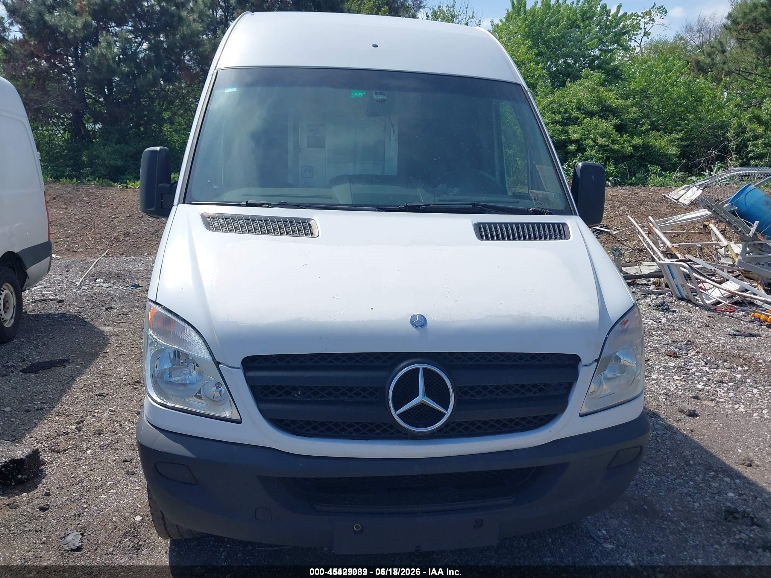 2012 Mercedes-benz Sprinter 2500 High Roof Белый vin: WD3PE8CB4C5683799