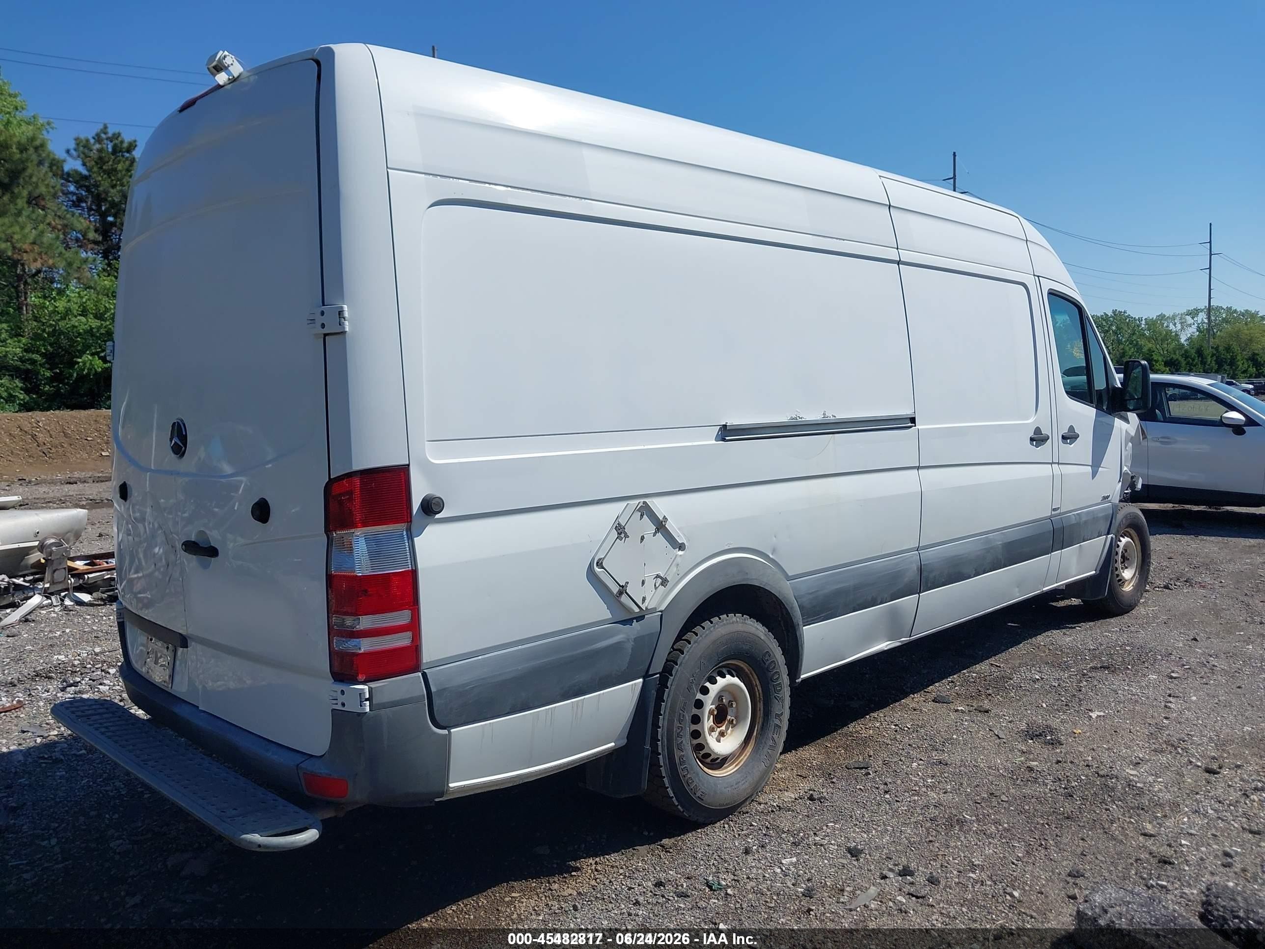 2011 Mercedes-benz Sprinter 2500 High Roof White vin: WD3PE8CB5B5606048