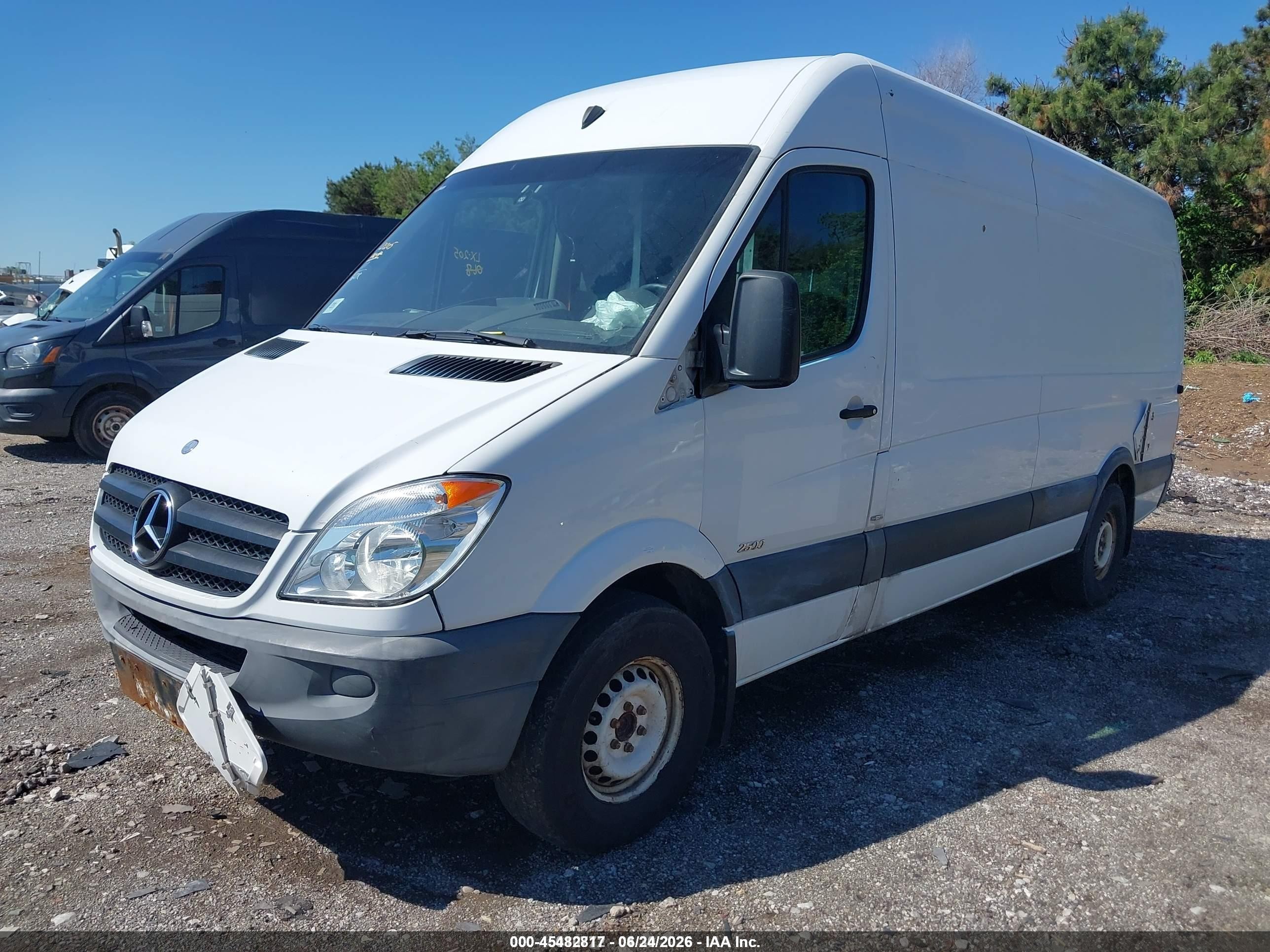 2011 Mercedes-benz Sprinter 2500 High Roof White vin: WD3PE8CB5B5606048
