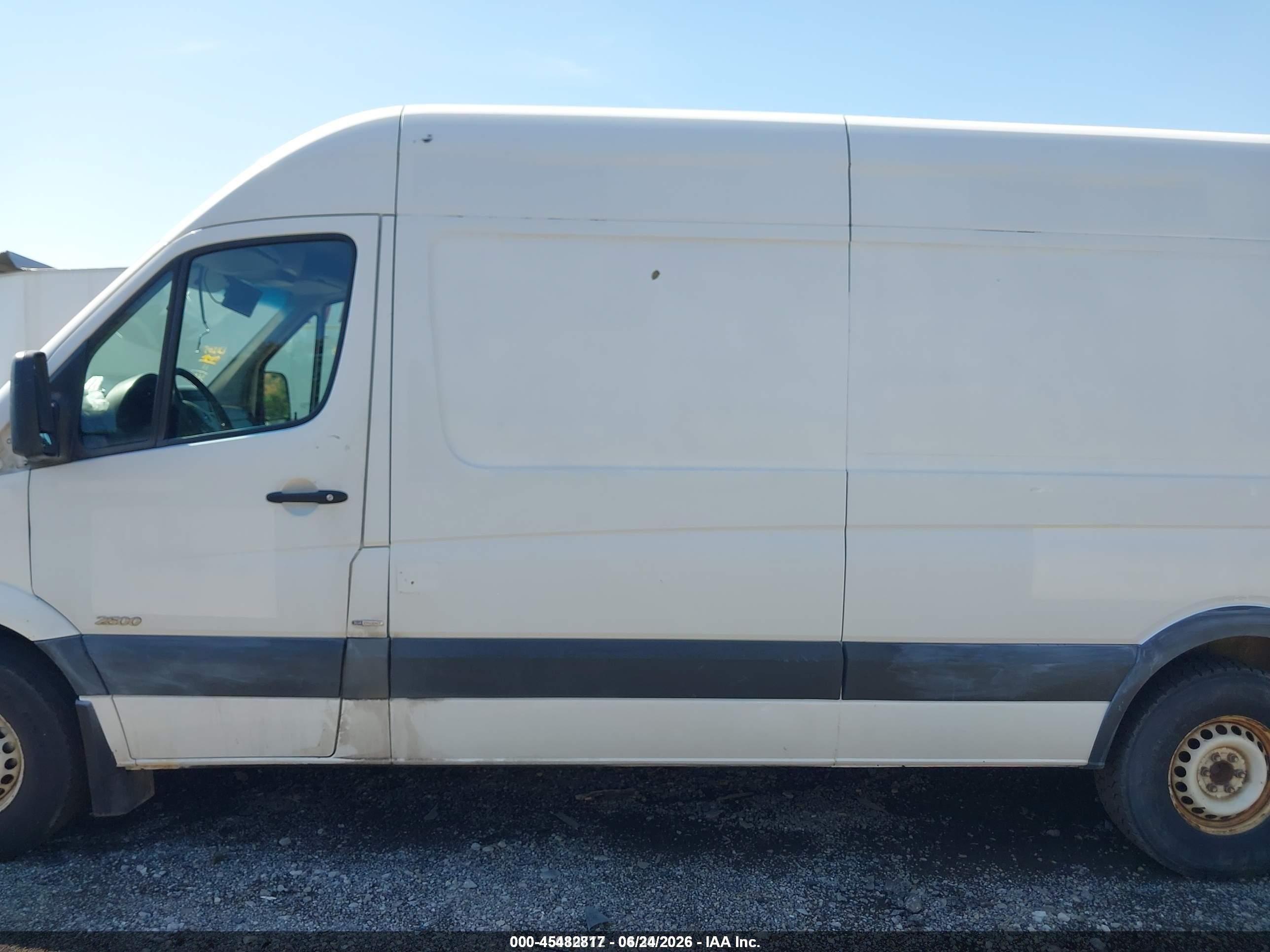 2011 Mercedes-benz Sprinter 2500 High Roof White vin: WD3PE8CB5B5606048